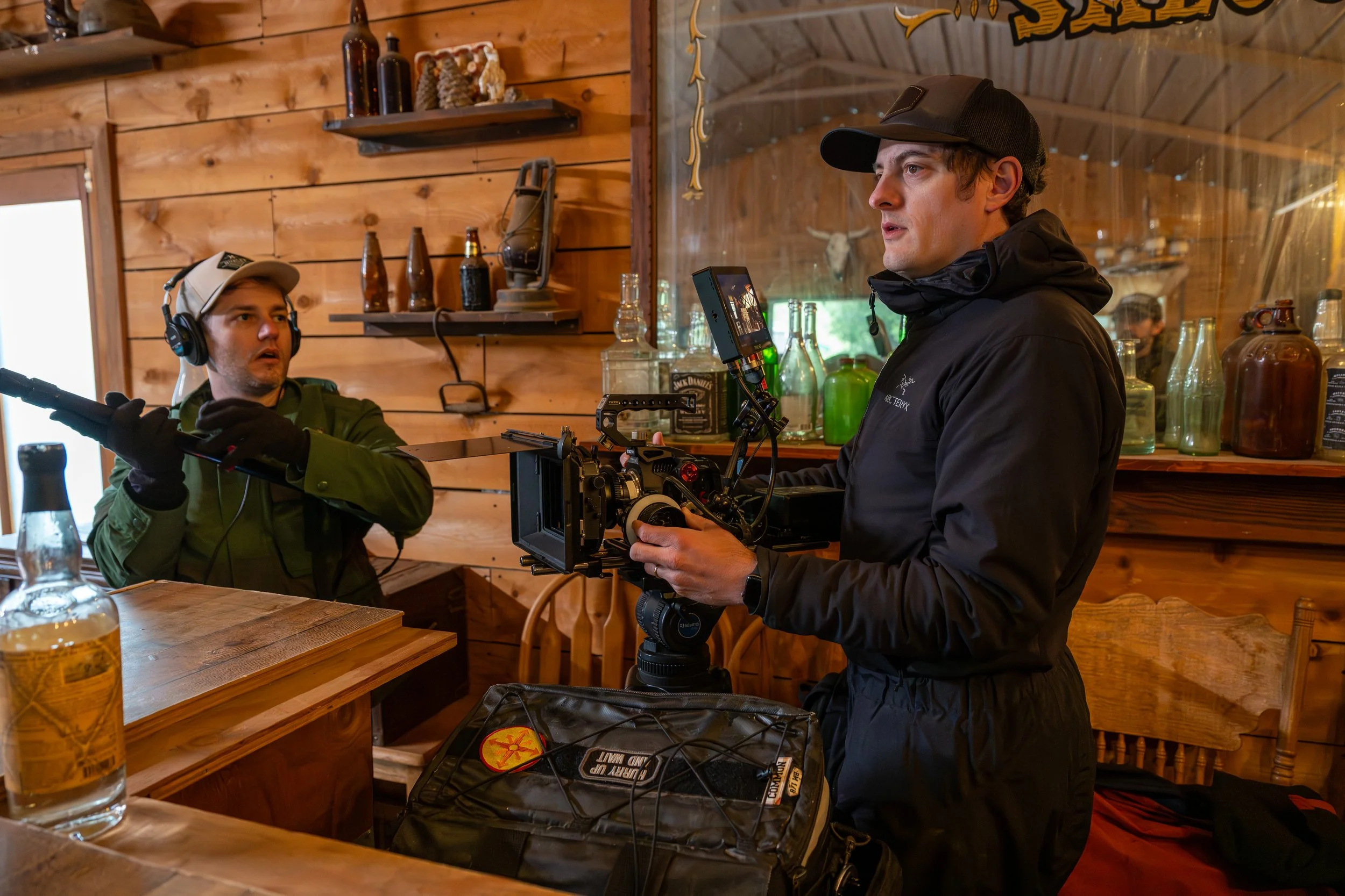 On_A_Razors_Edge_BTS_29.jpg