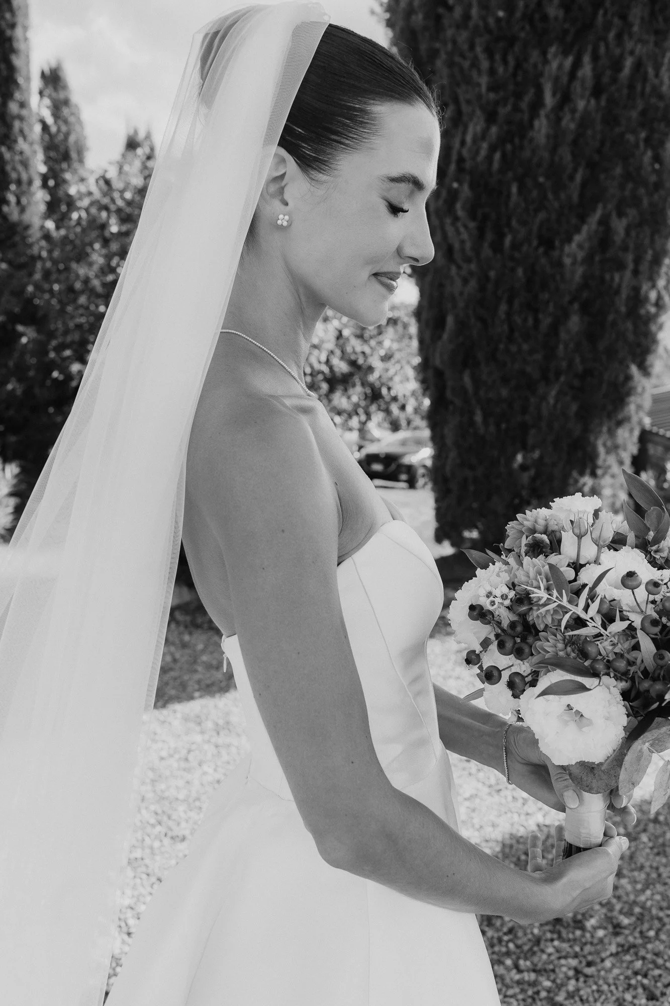 tuscany-wedding-couple-portrait-47.jpg