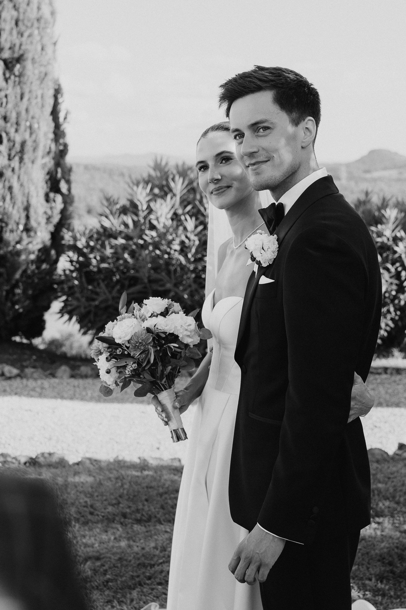 tuscany-wedding-couple-portrait-55.jpg