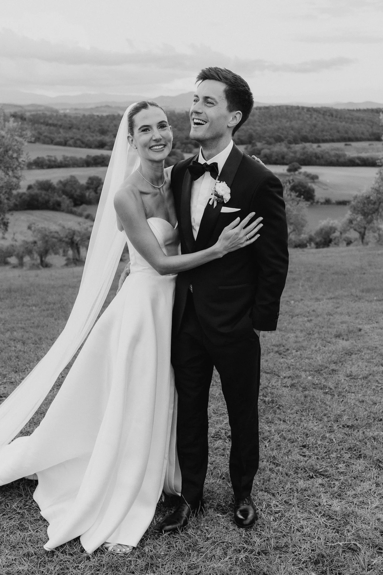tuscany-wedding-couple-portrait-91.jpg