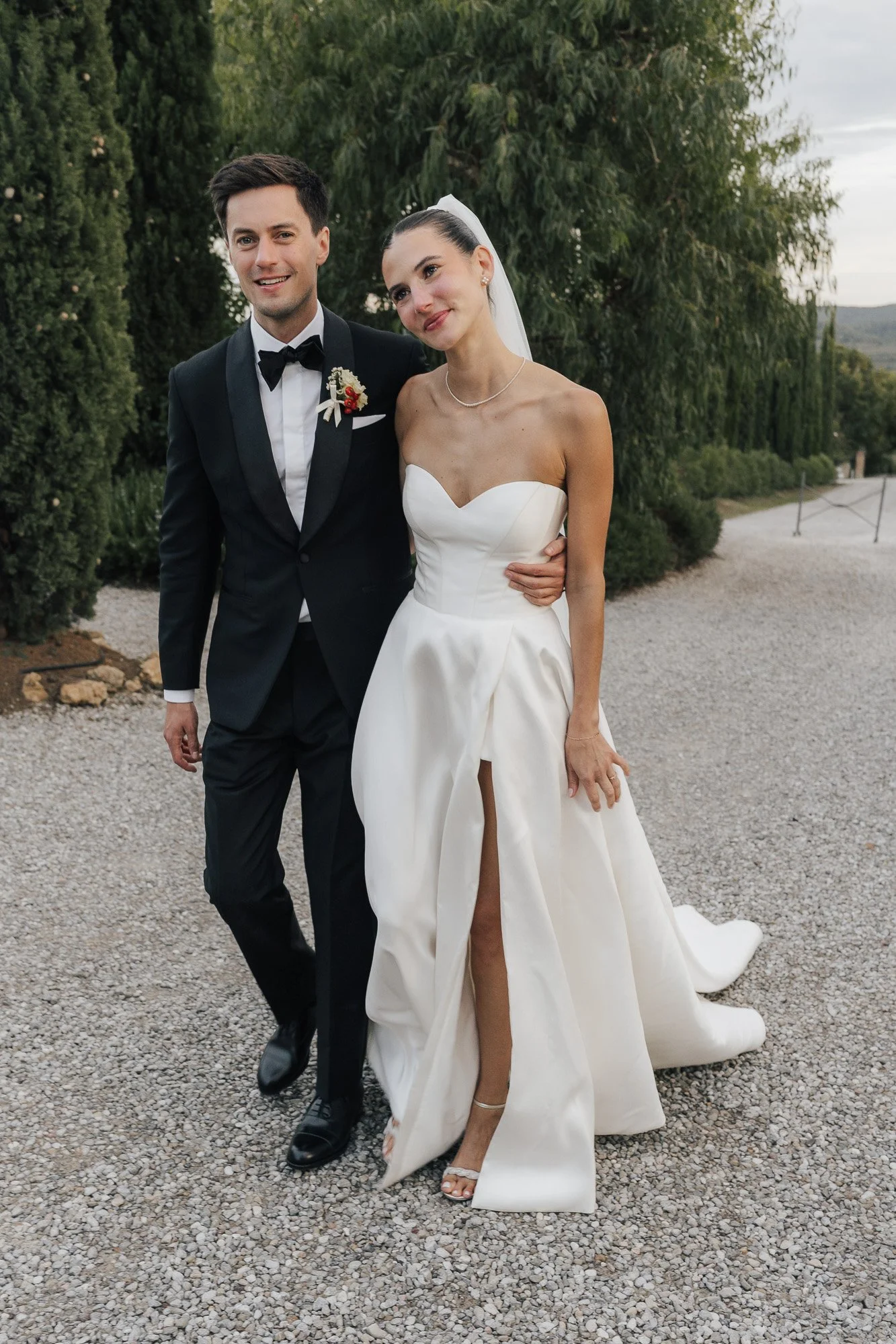 tuscany-wedding-couple-portrait-96.jpg