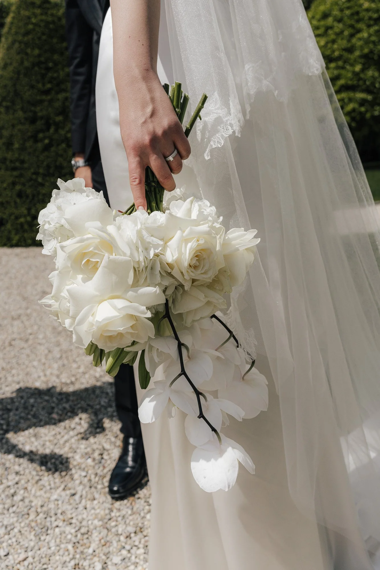 bouquet detail lake como wedding