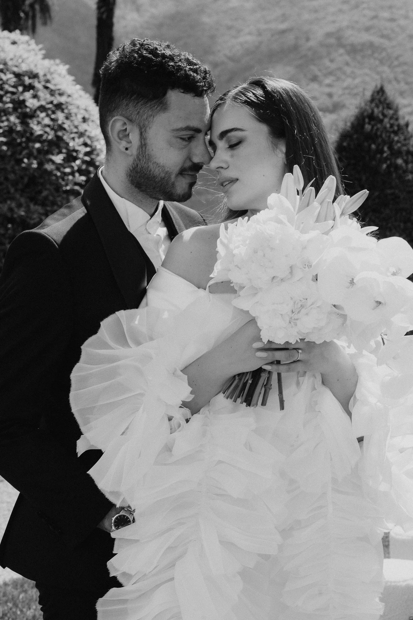 lake como wedding photographer couple portrait