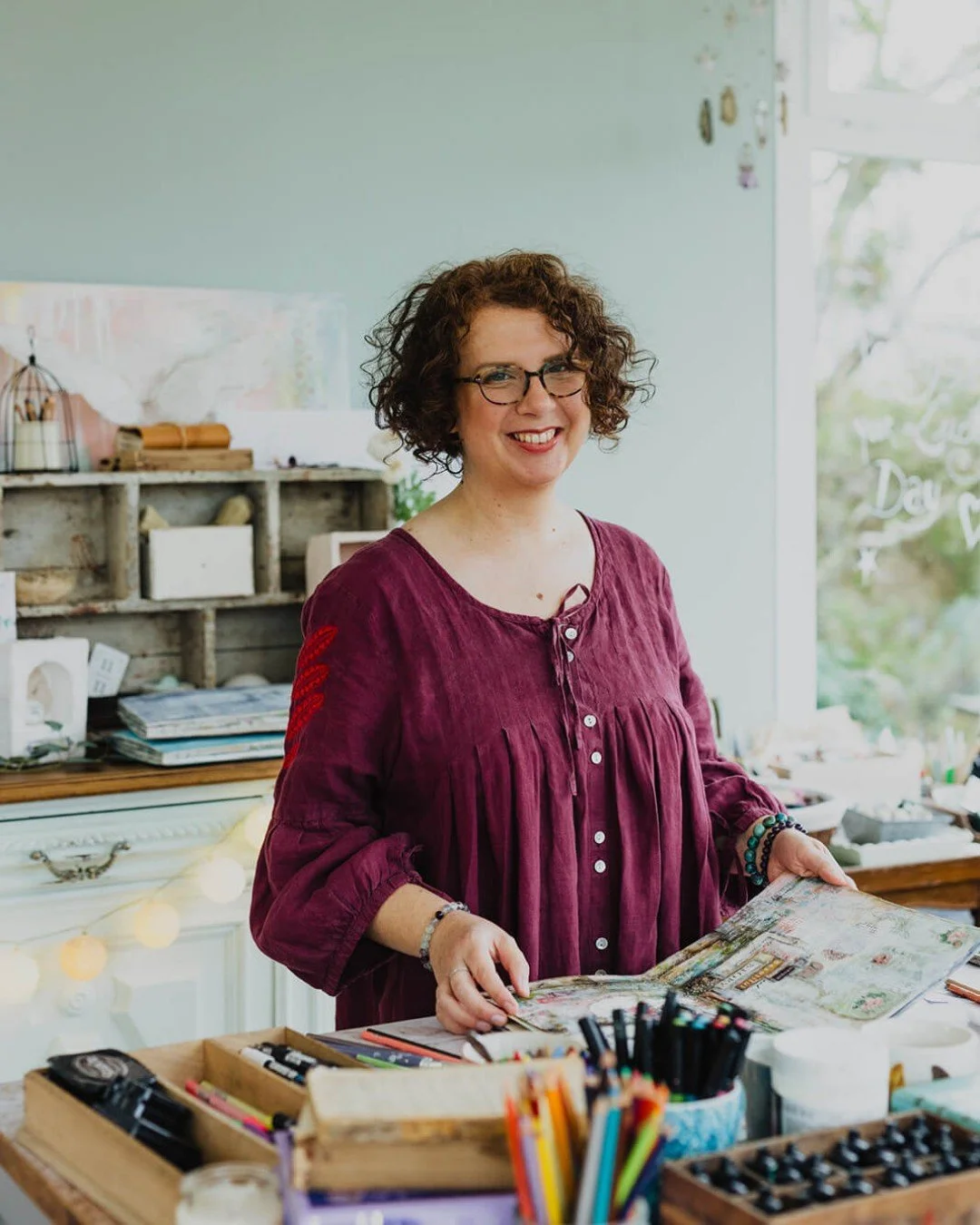 If we haven&rsquo;t met yet 👋🏼 I&rsquo;m Laly, a full-time artist and creative guide. I&rsquo;ve supported tens of thousands of women in reconnecting with their creative spirit through art journaling, and I would be honored to support you, too. 💕
