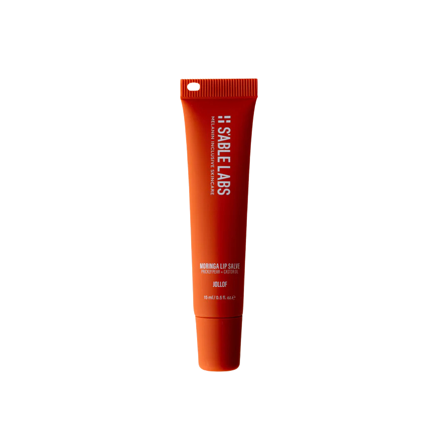 Castor oil and Marula Oil stimulate collagen and prevent trans-epidermal water loss. Prickly Pear accelerates the lips' natural renewal process while Liquorice Root and Marshmallow Root prevent and treat existing hyperpigmentation through our HyperPr