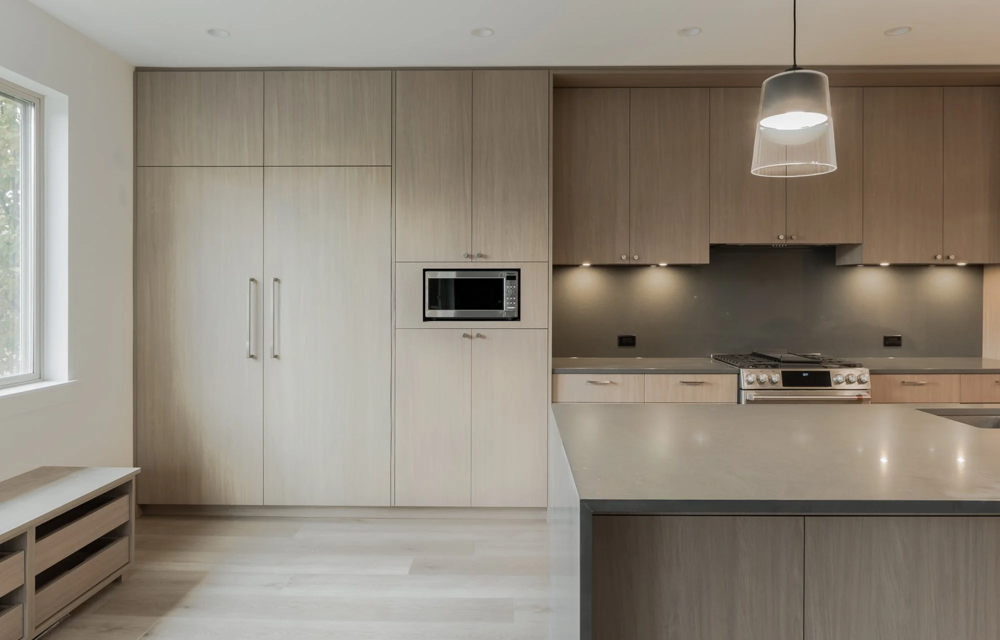 06 After - clean counter and light add knob.jpg