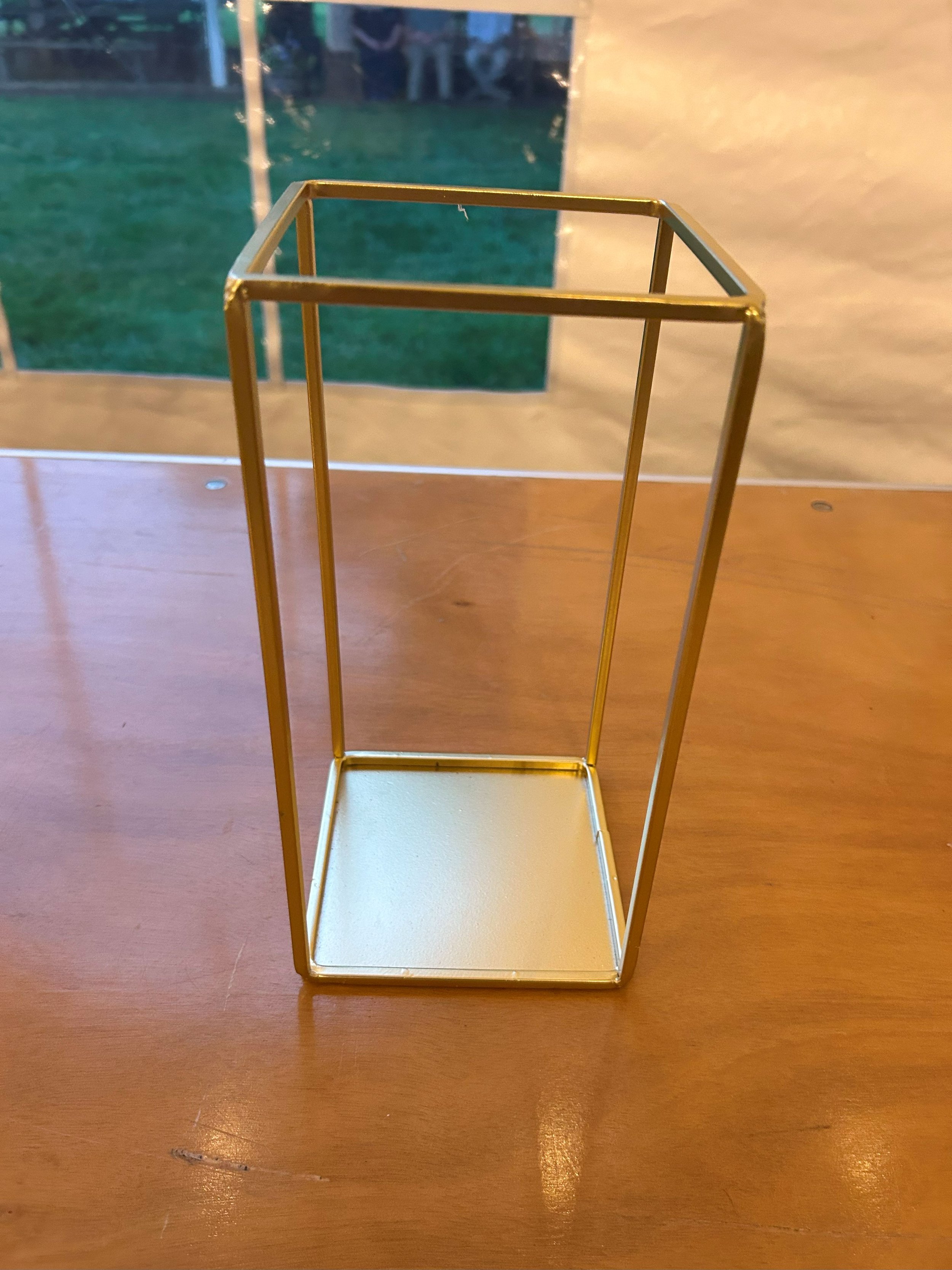 Gold Frame Candleholder