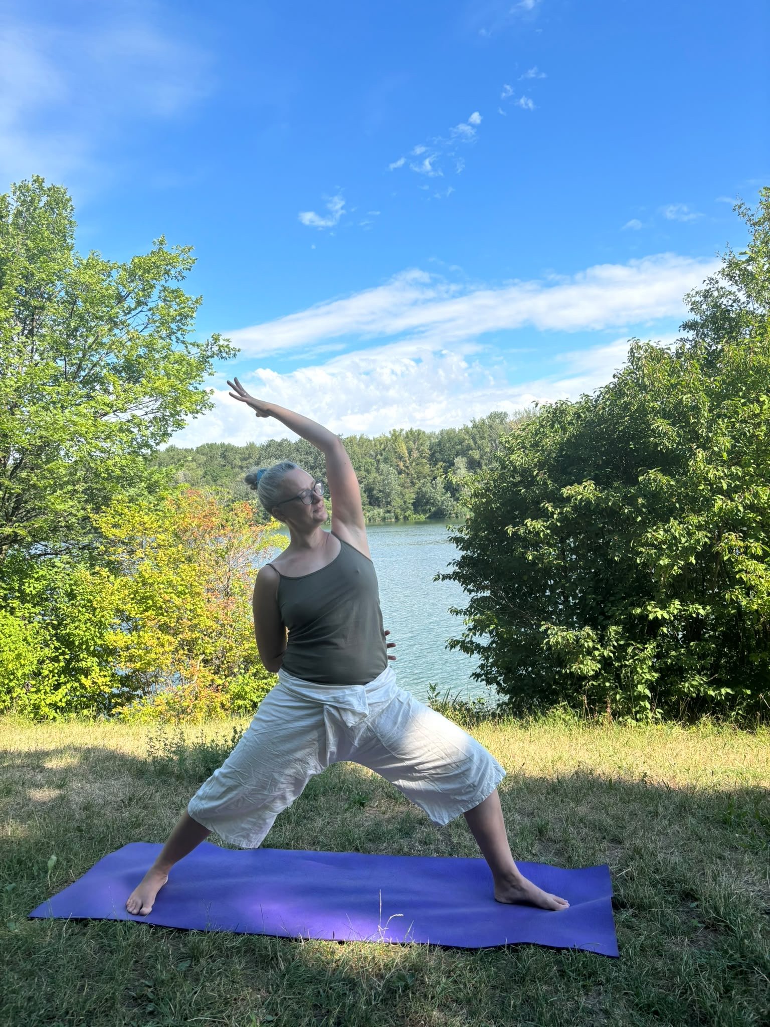 Marie Anne Vali - Yoga am Wasser - Altarm Greifenstein Altenberg