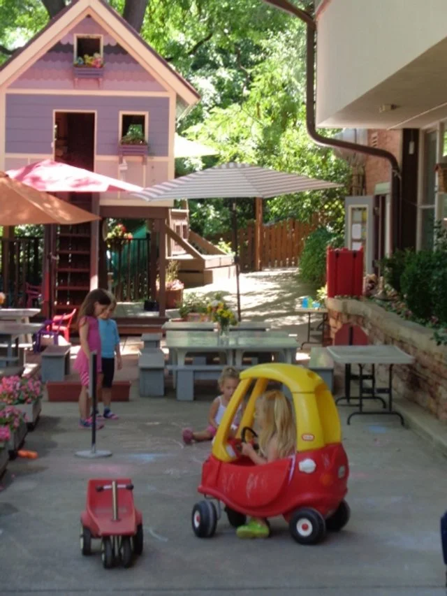 OutdoorFreePlay.summer.Olivia car .jpg