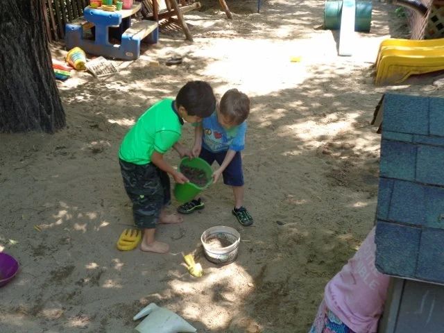 OutdoorFreePlay.summer.Osel, Benji085.jpg