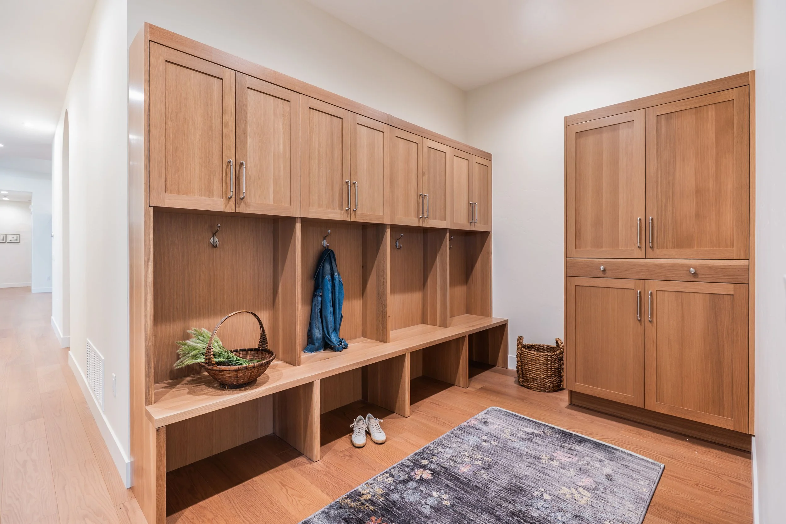 mud room-built in cubbies-storage-oak-custom-wood-table-design-missoula-montana-home-builder.jpg