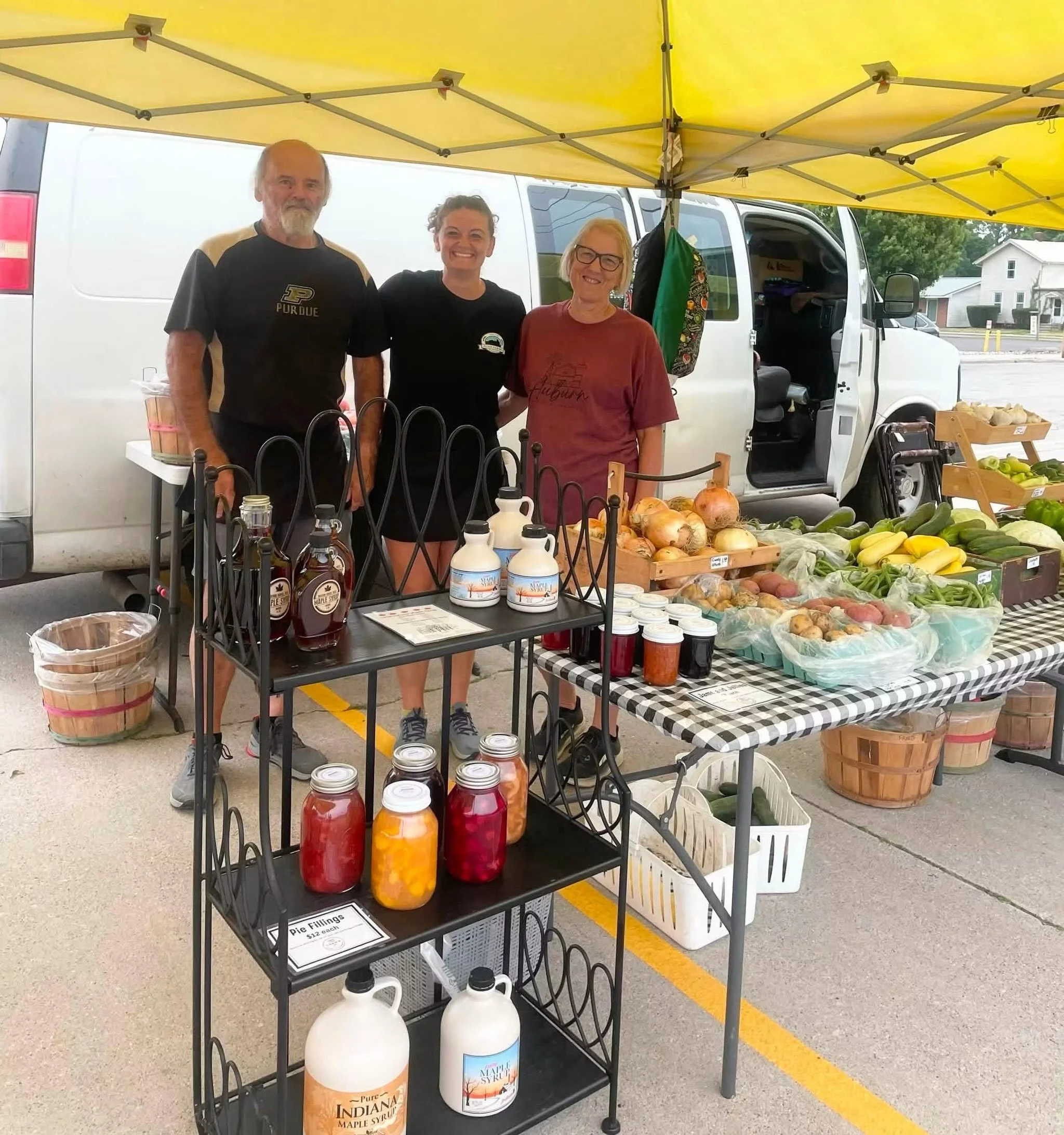 Saturdays at the Auburn Farmers Market is a family affair! You can find us under the yellow tents 🥳. My parents and I get weekly family bonding time while providing you with fresh produce and pasture raised proteins &hearts;️

Stop by and say hello,