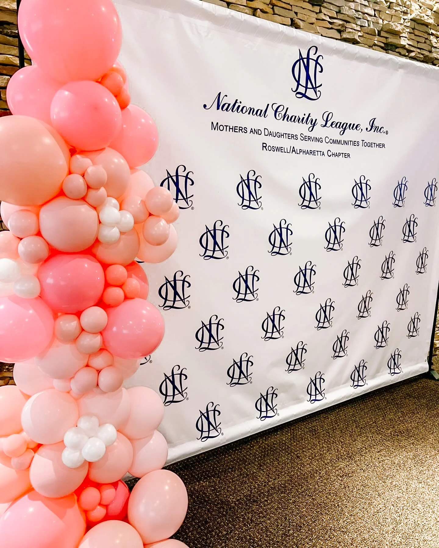 onfetti-pop-national-charity-league-balloon-backdrop-install-atlanta.JPG