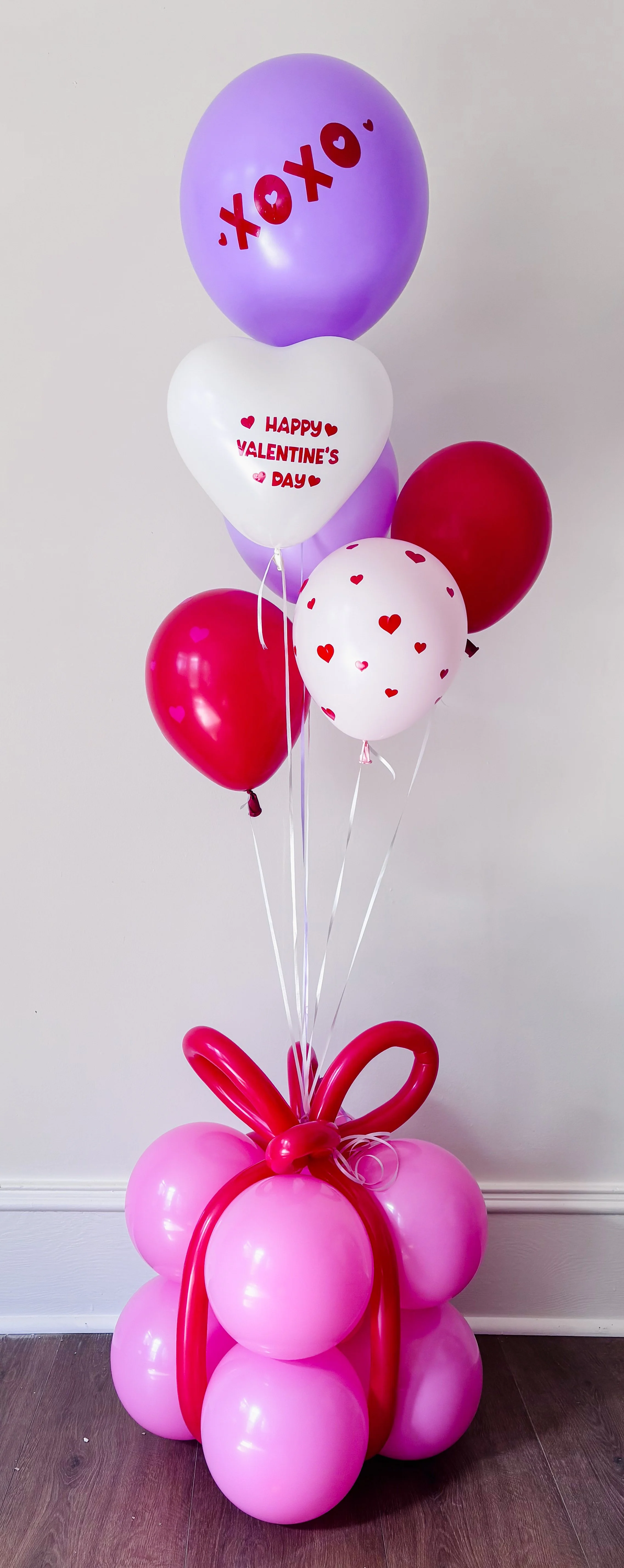 confetti-pop-to-go-valentine-balloon-stack-xo-atlanta.png