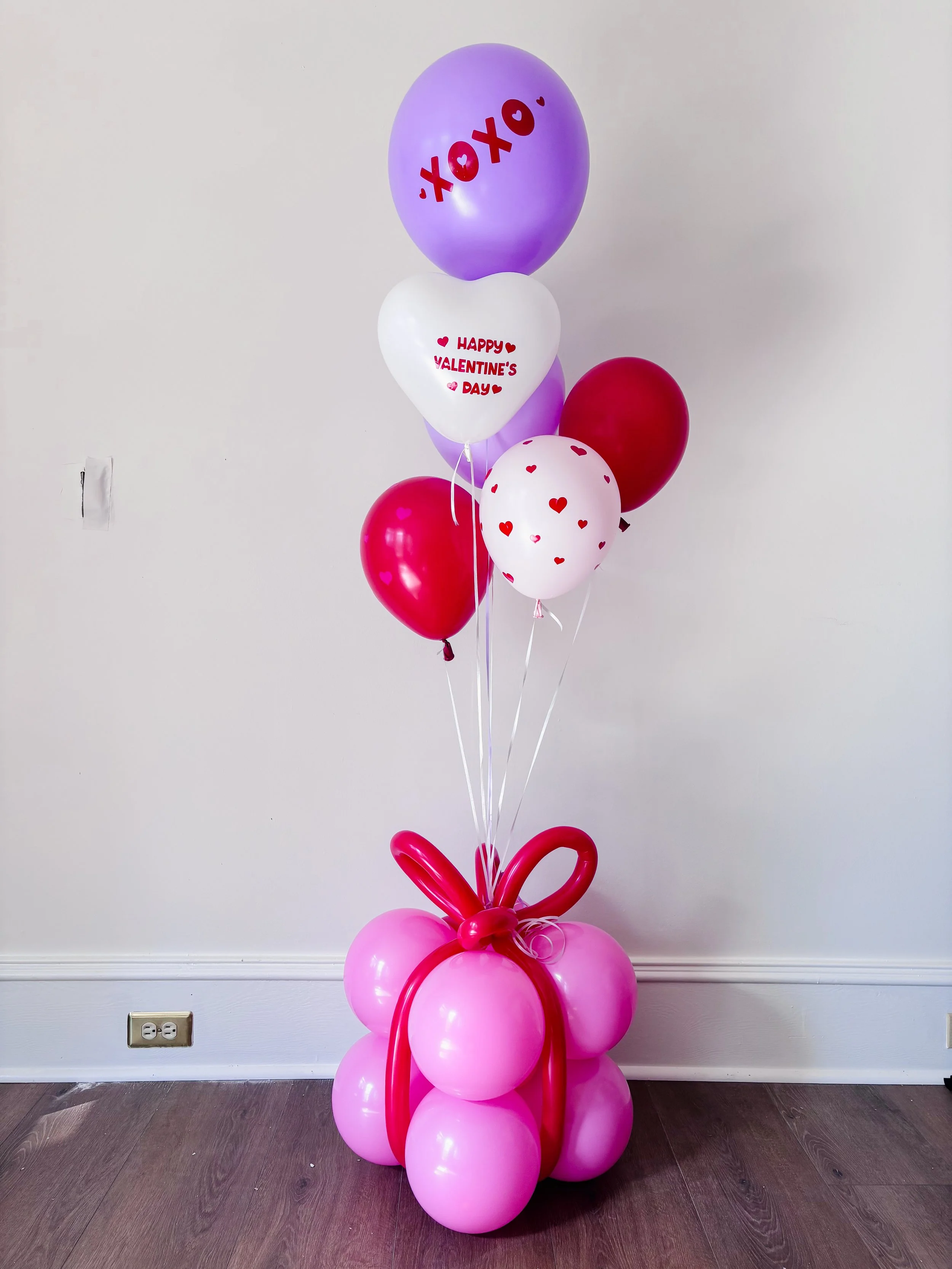 XO Valentine Balloon Bouquet