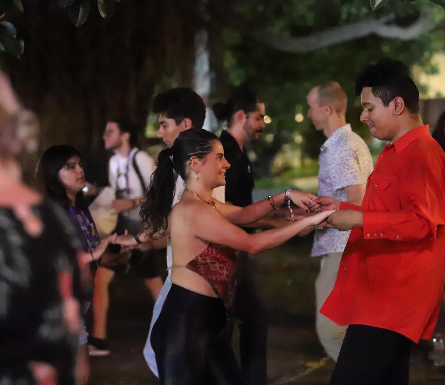 These lucky folks got the chance to take part in a Dance Workshop right outside the Villa Para&iacute;sa festival village in Guadalajara