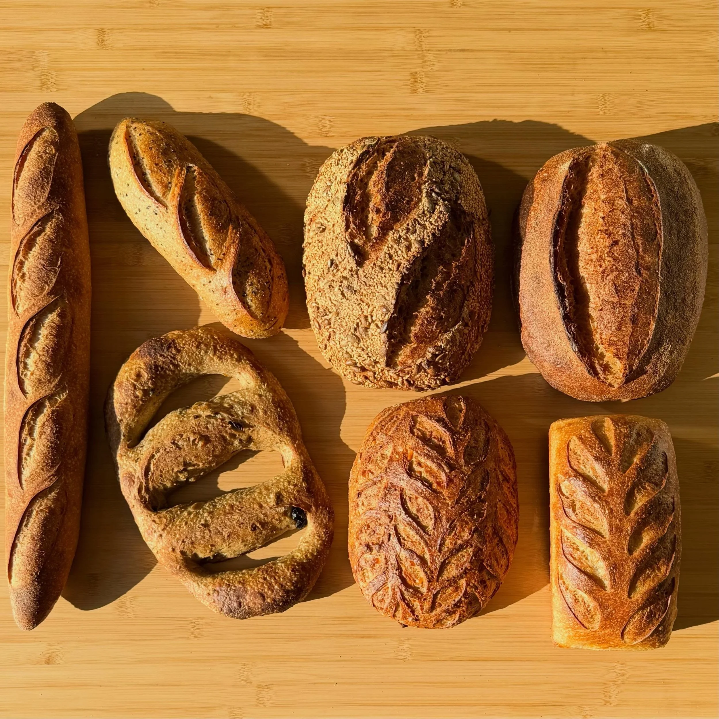 And now, we present to you yet another picture of bread in harsh lighting 🌞. #floralsforspring #groundbreaking