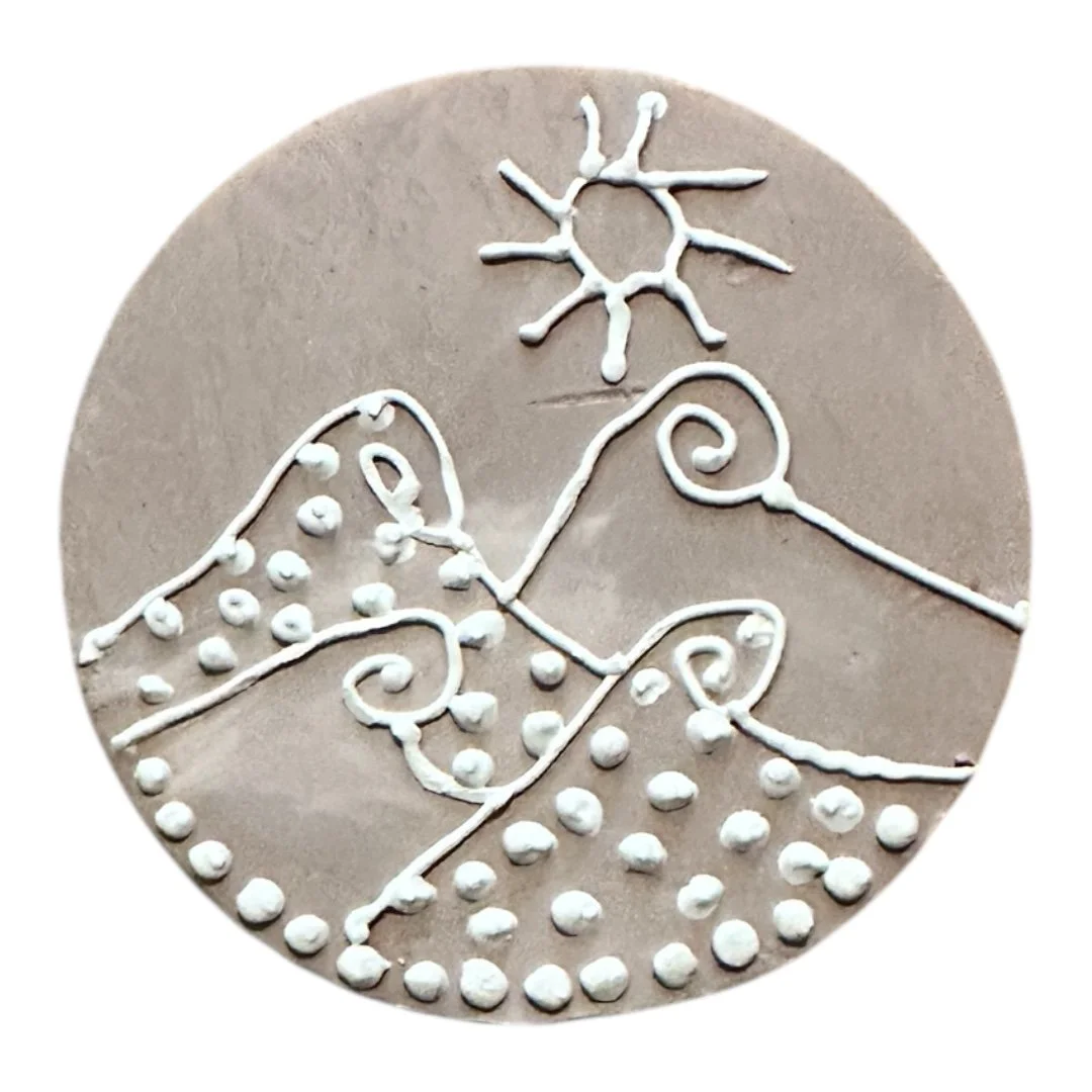 sample tile of slip trailing technique