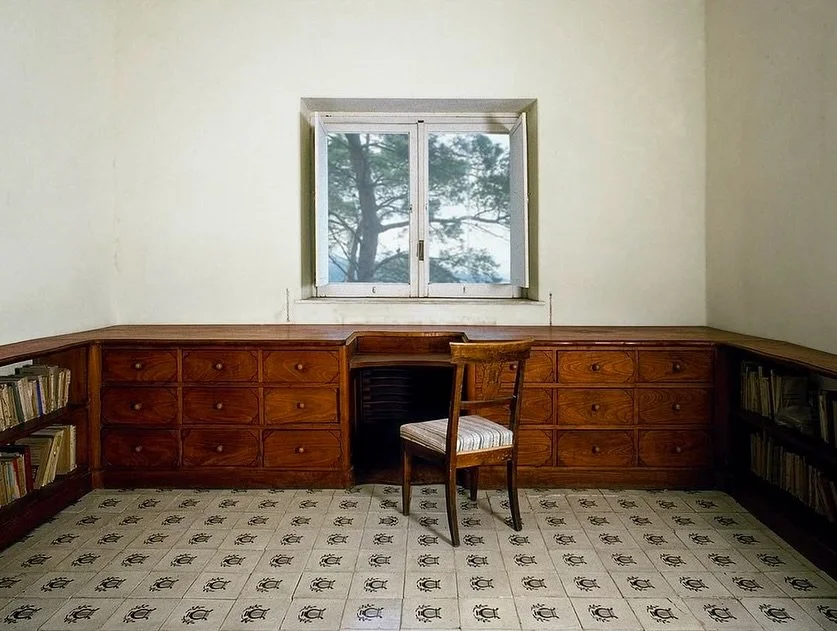 Revisiting an old favorite for a new project: Casa Malaparte, Adalberto Libera &amp; Curzio Malaparte, 1937
@alineasmardamman @the.archers.inc