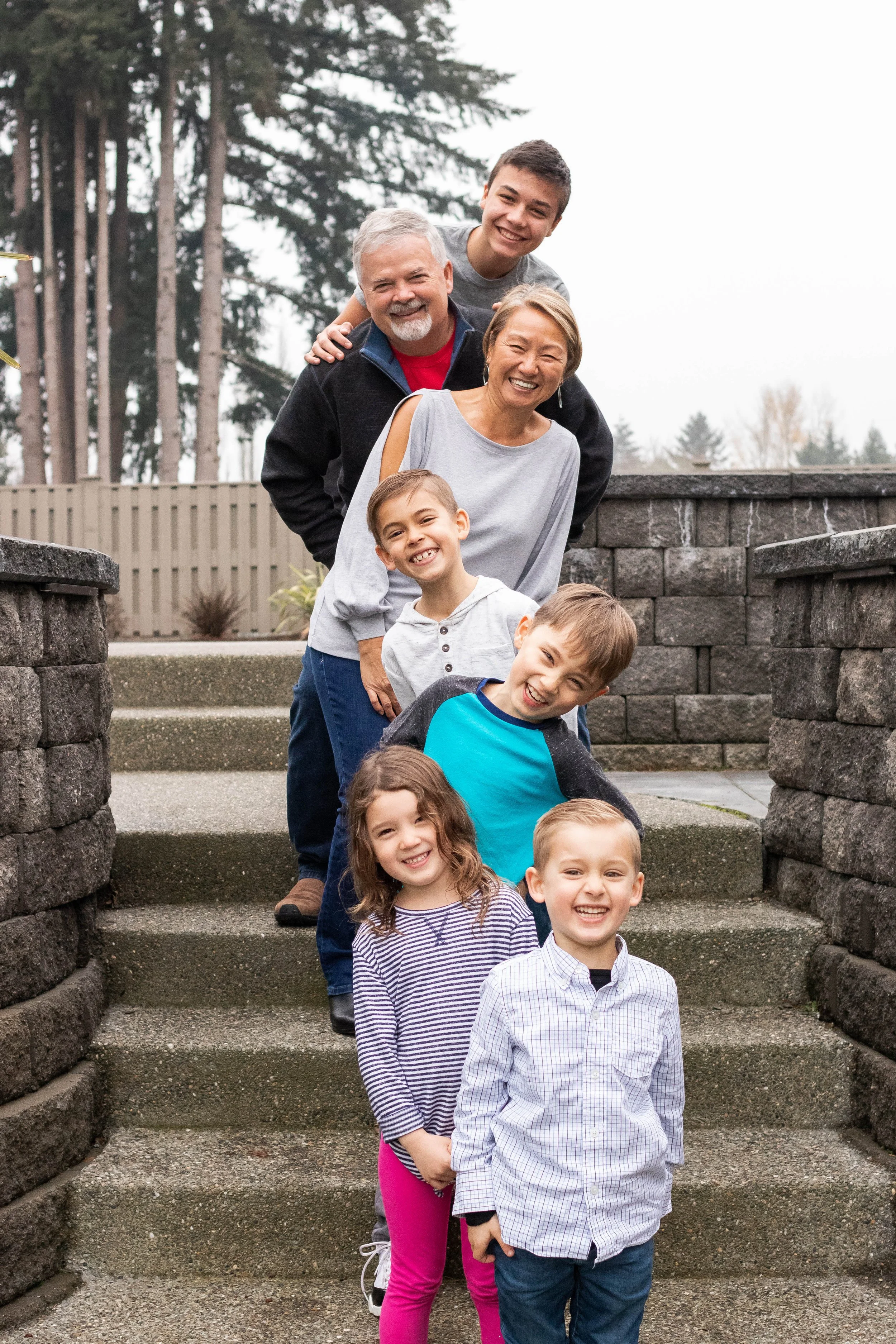 generational photo. grandparents and cute grandkids. olympia washington family photographer. kid fashion. hairstyles for kids. lifestyle photographer. tumwater washington.