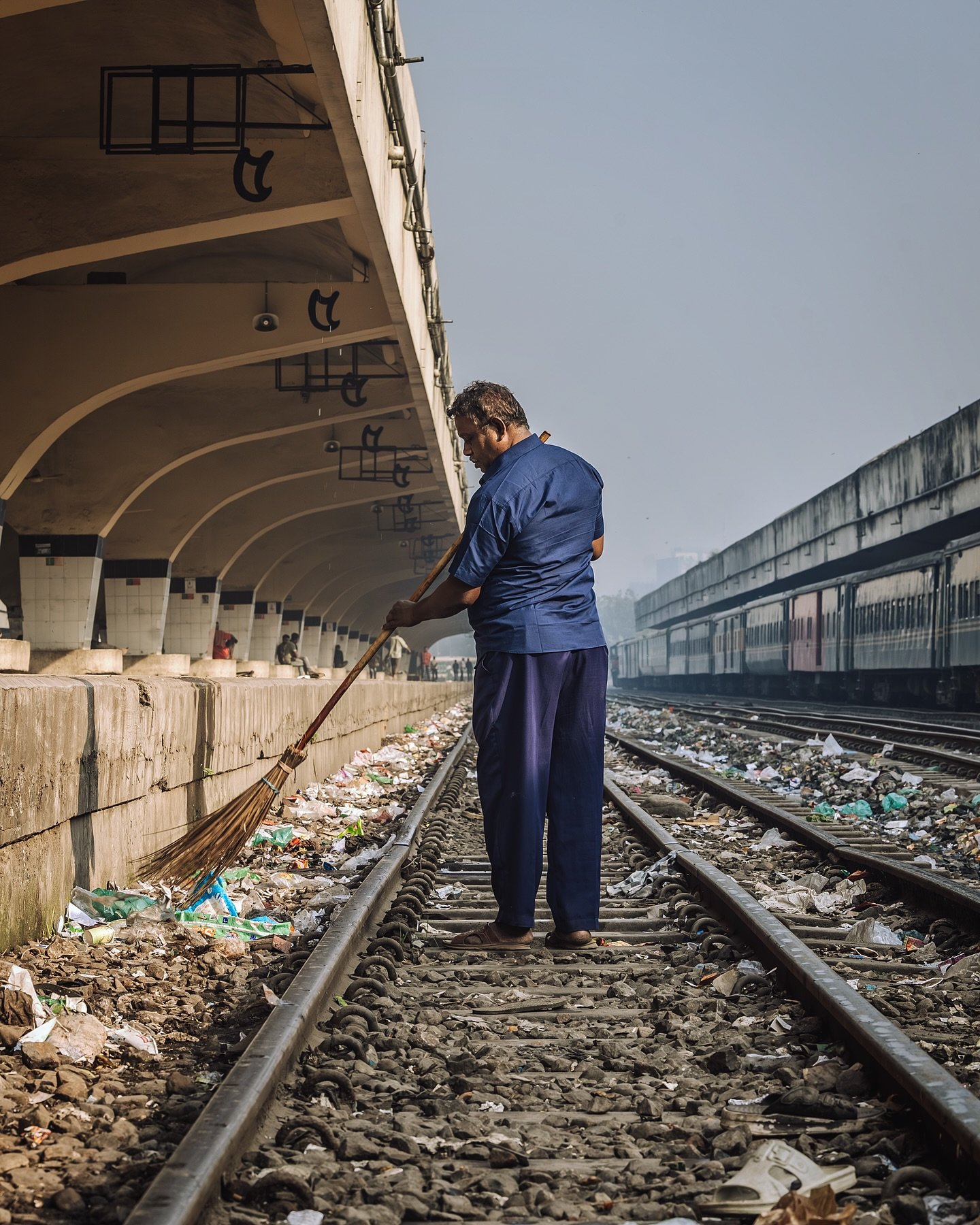 Bangladesh does chaos perfectly 🇧🇩🚆
Trains rolling through, platforms buzzing, and somehow it all just&hellip; works. Not polished, not quiet&mdash;but real in a way you can&rsquo;t fake.
You hopping on this ride or watching from the platform?
.
.