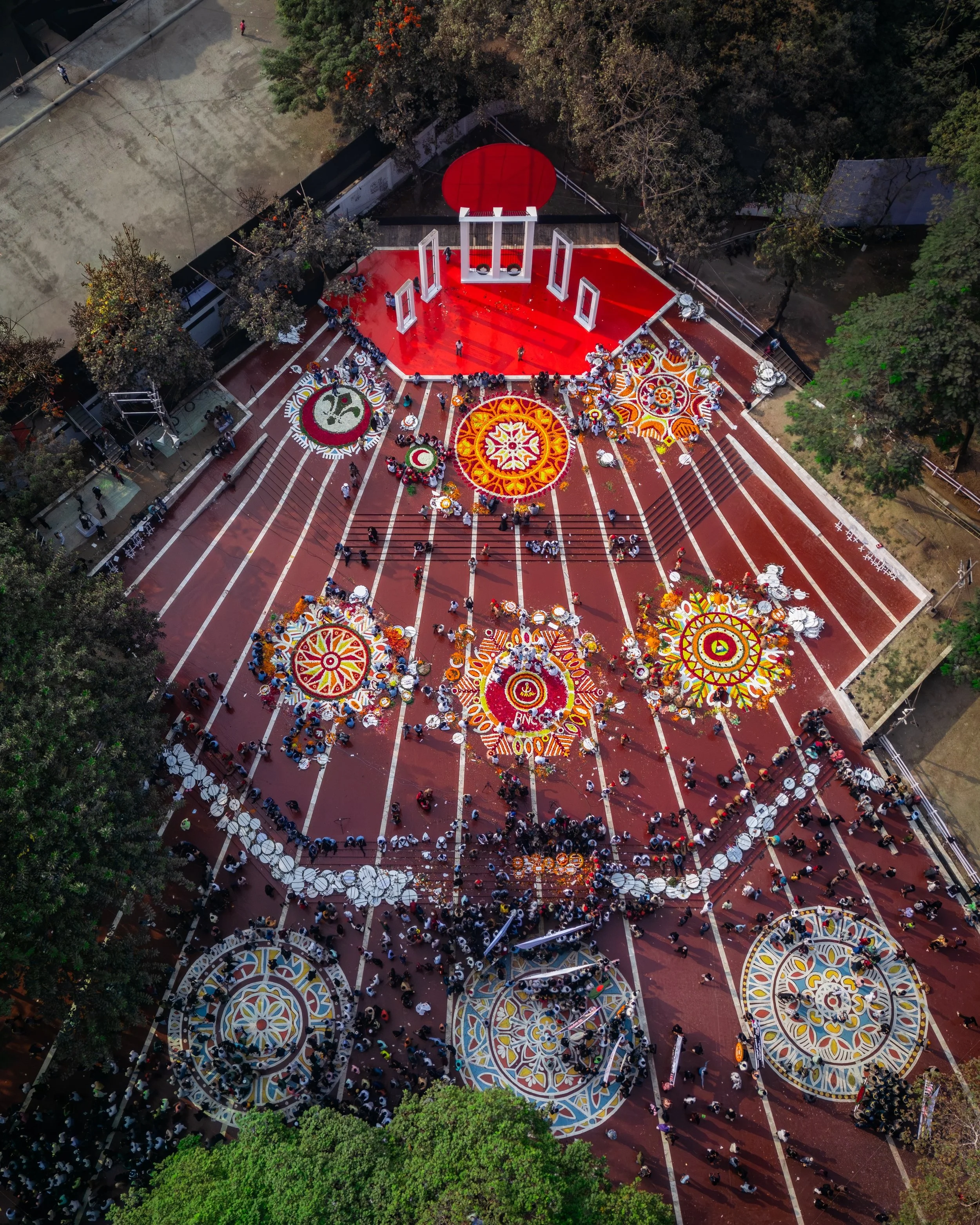 In Bangladesh, language isn&rsquo;t just spoken &mdash; it was fought for. 🇧🇩

These photos were taken during Shaheed Dibos, honoring the students who gave their lives in 1952 so Bangla could be recognized as an official language. What started as a