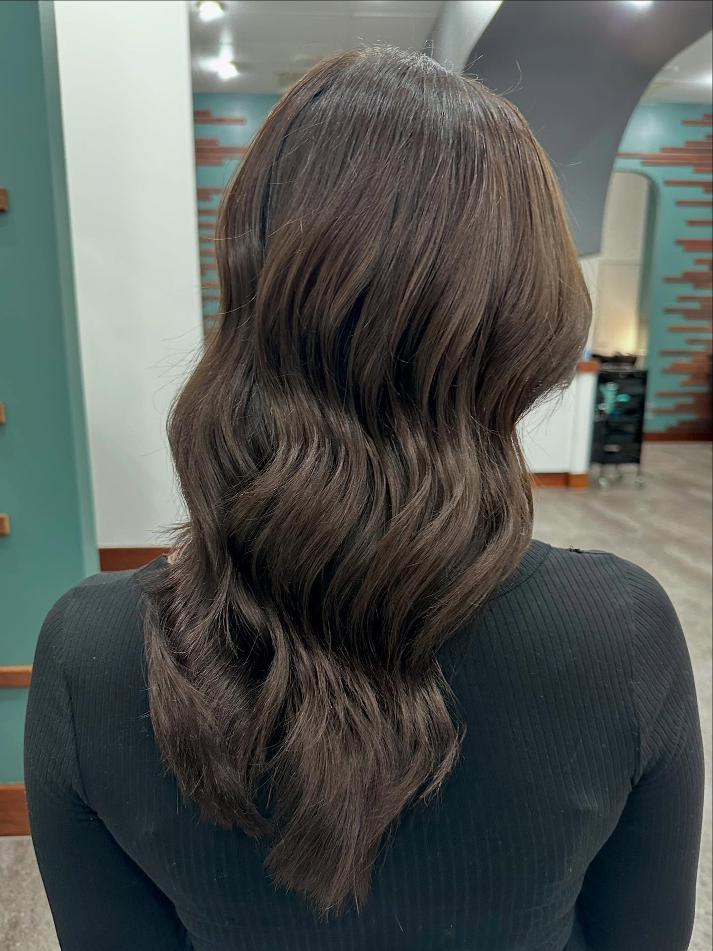 A mocha moment ☕️🤎 #AvedaSalon #VeganHair #VeganHairProducts #VeganHairCare #VeganHairProducts #SiliconeFree #VeganBeauty #SmoothInfusion #SmoothHair #GlassHair #AntiFrizz #HairProtection #SleekHair #MooneeBeach #MooneeBeachHairSalon #MooneeBeachHai