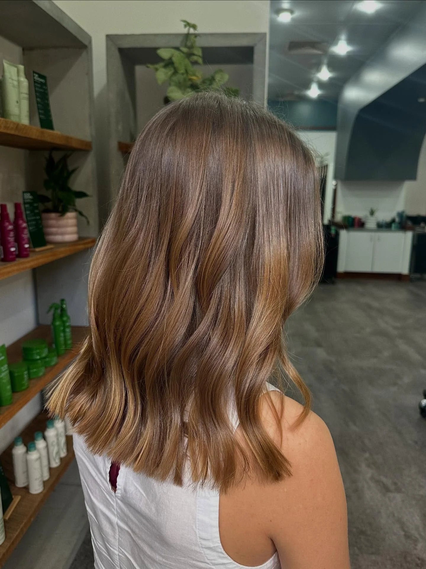 Cut and Style by Chante our Emerging Stylist ✂️💫 #AvedaSalon #VeganHair #VeganHairProducts #VeganHairCare #VeganHairProducts #SiliconeFree #VeganBeauty #SmoothInfusion #SmoothHair #GlassHair #AntiFrizz #HairProtection #SleekHair #MooneeBeach #Moonee