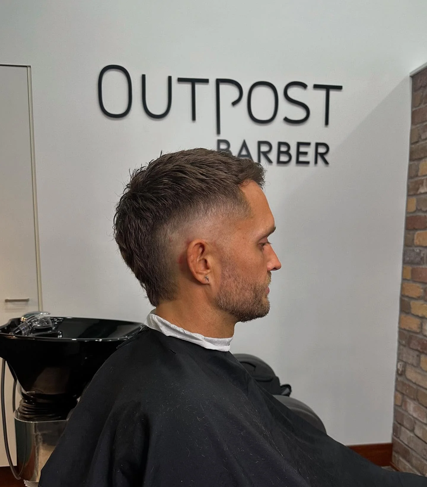 A bit of a freshen up ✂️ Haircut by Tatsu @tatsu_cutz #AvedaHair #AvedaSalon #VeganHair #VeganHairProducts #VeganHairCare #VeganHairProducts #SiliconeFree #VeganBeauty #SmoothInfusion #SmoothHair #GlassHair #AntiFrizz #HairProtection #SleekHair #Moon