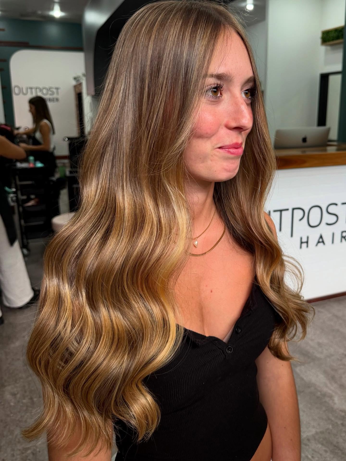 Sun-kissed and Silky 🌞💛 Colour by Sarsie &amp; Cut by Chante  #AvedaHair #AvedaSalon #VeganHair #VeganHairProducts #VeganHairCare #VeganHairProducts #SiliconeFree #VeganBeauty #SmoothInfusion #SmoothHair #GlassHair #AntiFrizz #HairProtection #Sleek