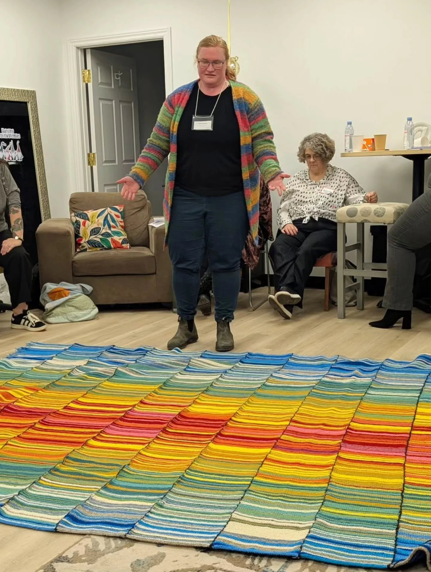 I had a great time with the Valley Women's Business Network on Wednesday evening, talking about climate change and sharing my project with them.

Thanks so much for having me!

#temperatureblanket #climateaction #networking #womensupportingwomen #spe