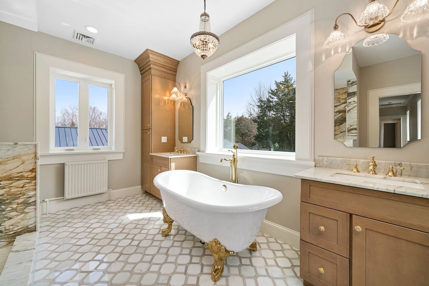 Last week, we captured this breathtaking bathroom for Teresa Trigas's new listing in Pipersville, PA. 
 
Rise above the competition with our awesome Real Estate Photography. 🏡✨ 
 
Address: 258 Cafferty Rd, Pipersville, PA 18947 
Listing Price: $3,15