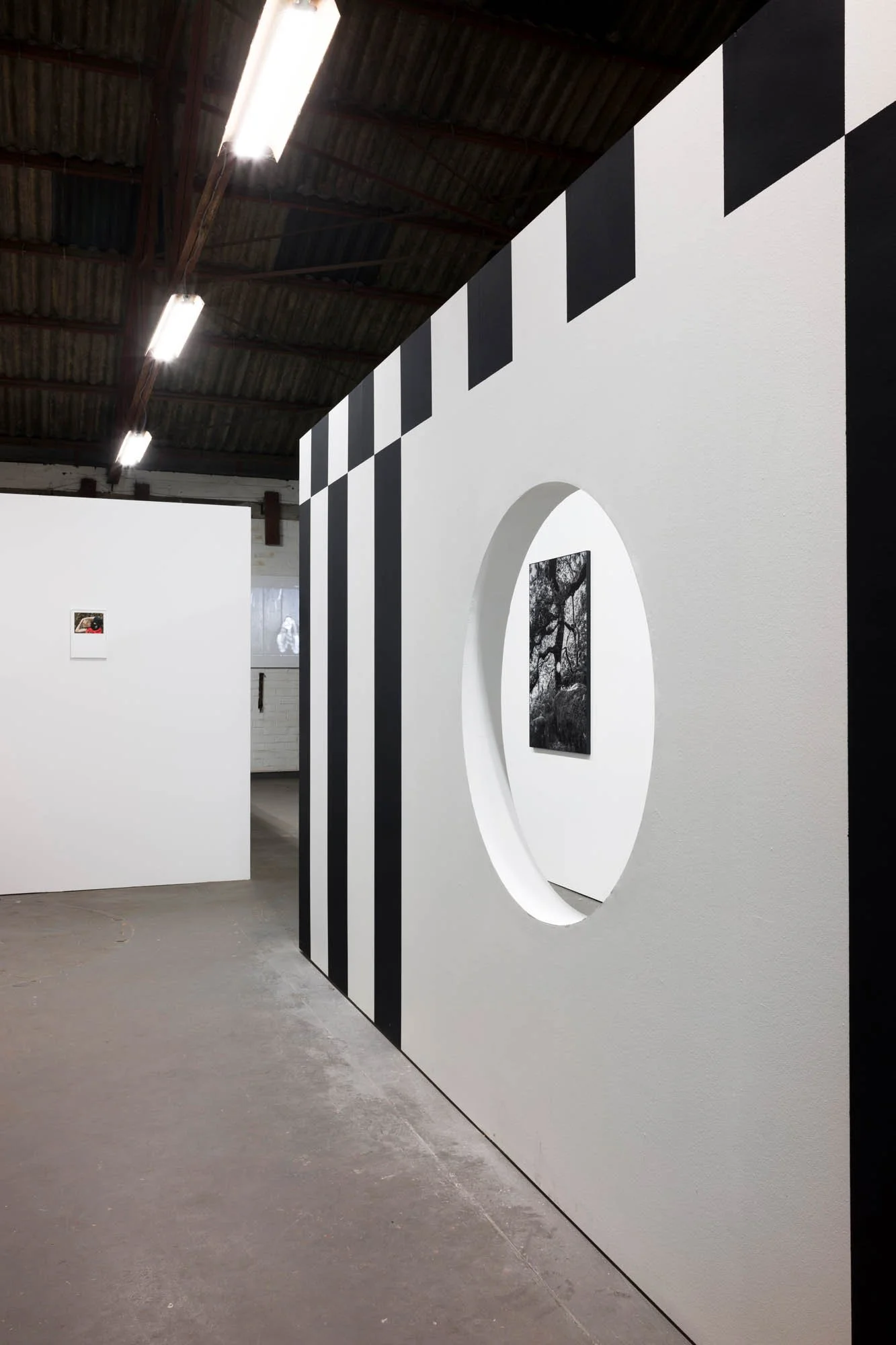 Tine Guns - Juggle Struggle_002_©CedricVerhelst.jpg