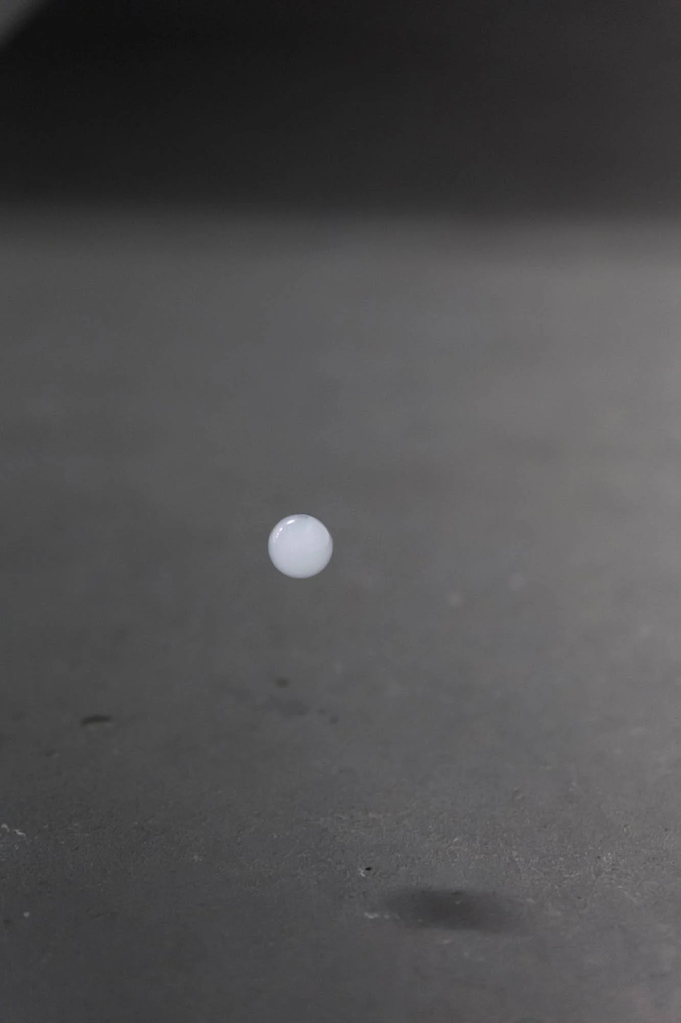 Tine Guns - Juggle Struggle_019_©CedricVerhelst.jpg