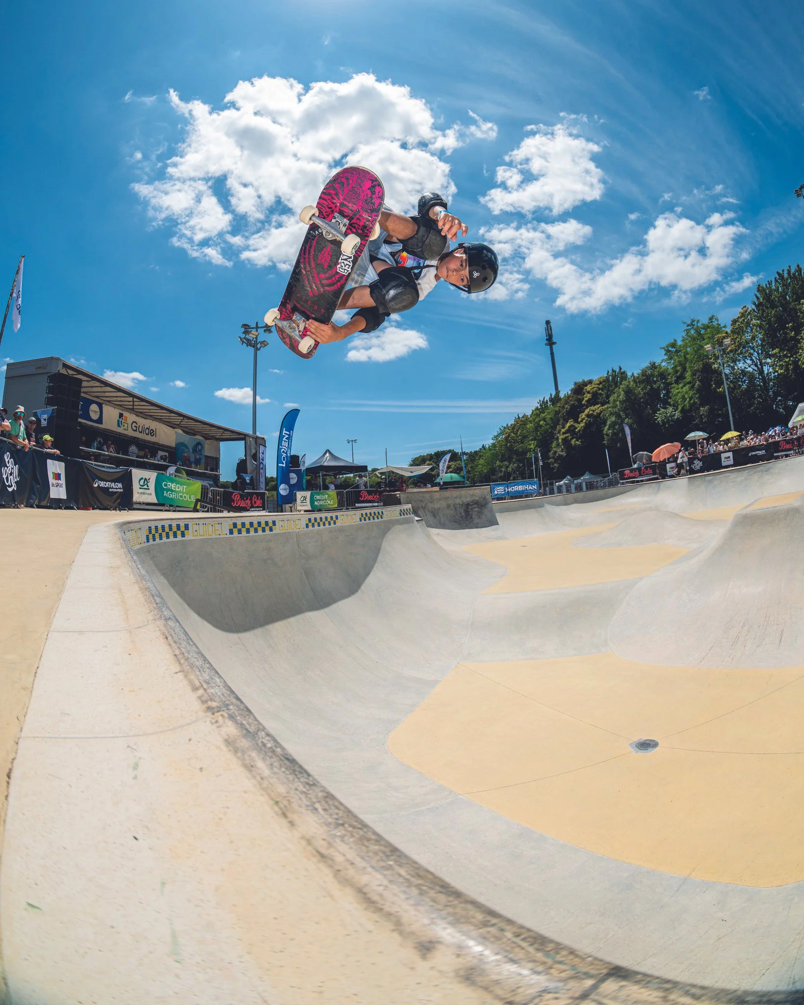 Le skate, de la rue à la scène