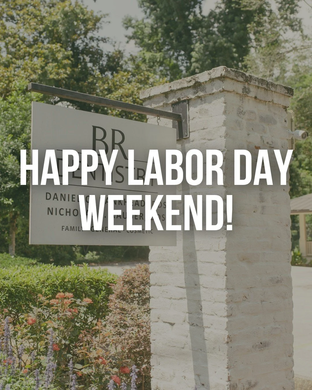 Wishing everyone a happy and relaxing Labor Day weekend! 🇺🇸🦷

Our office will be closed on Monday in observance of the holiday, but we&rsquo;ll be back to our regular hours on Tuesday.

Enjoy the long weekend&hellip; We&rsquo;ll see you soon! 😄

