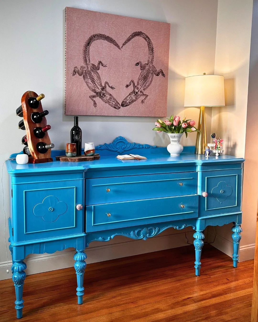 Meet George &amp; Weezy... They&rsquo;ve got that "movin' on up" kind of energy - bold, fiercely loyal, and maybe a little bit spicy! I love how these two came together on the canvas; it&rsquo;s the perfect tribute to a love that&rsquo;s wo