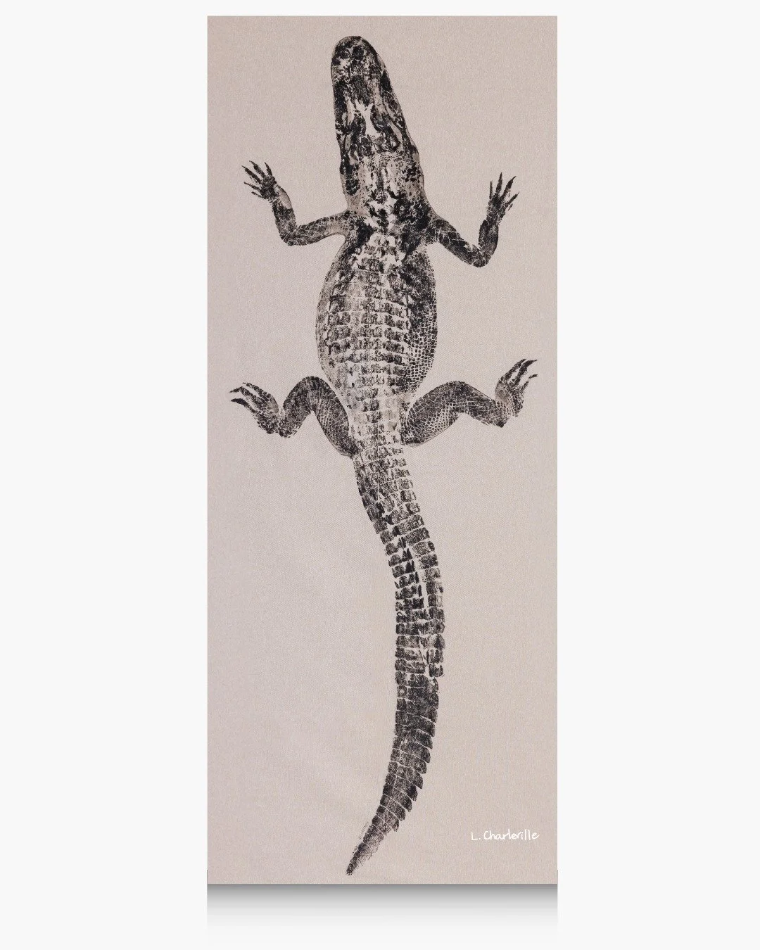 Let me introduce y&rsquo;all to Moxie! 🐊

This six-foot beauty came out of the Studio with a quiet strength about her - black on natural linen, simple and timeless, but impossible to ignore. She&rsquo;s the kind of gator who stands her ground and ho