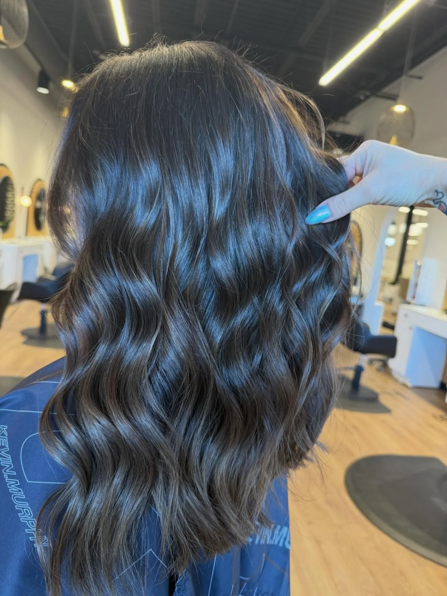 It&rsquo;s color refresh szn 🌞
#summer #brunettespecialist #ohiosalon #stellaandshay #westlakeohio