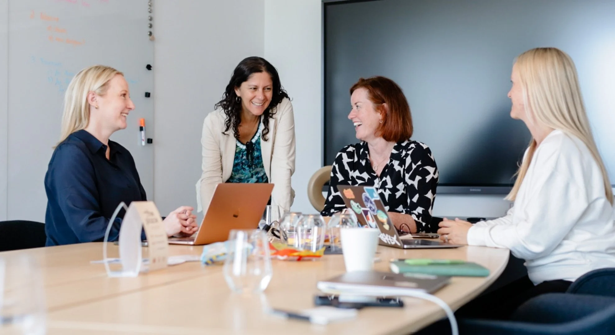 Personal brand strategist Blanca Meléndez working with expert clients on personal brand strategy