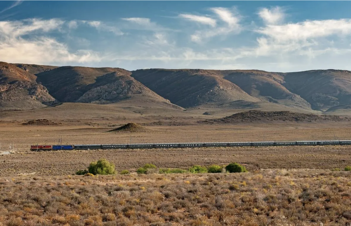 رحلة من افريقيا الجنوبيه الى شلالات فيكتوريا RAIL SA TO VIC FALL