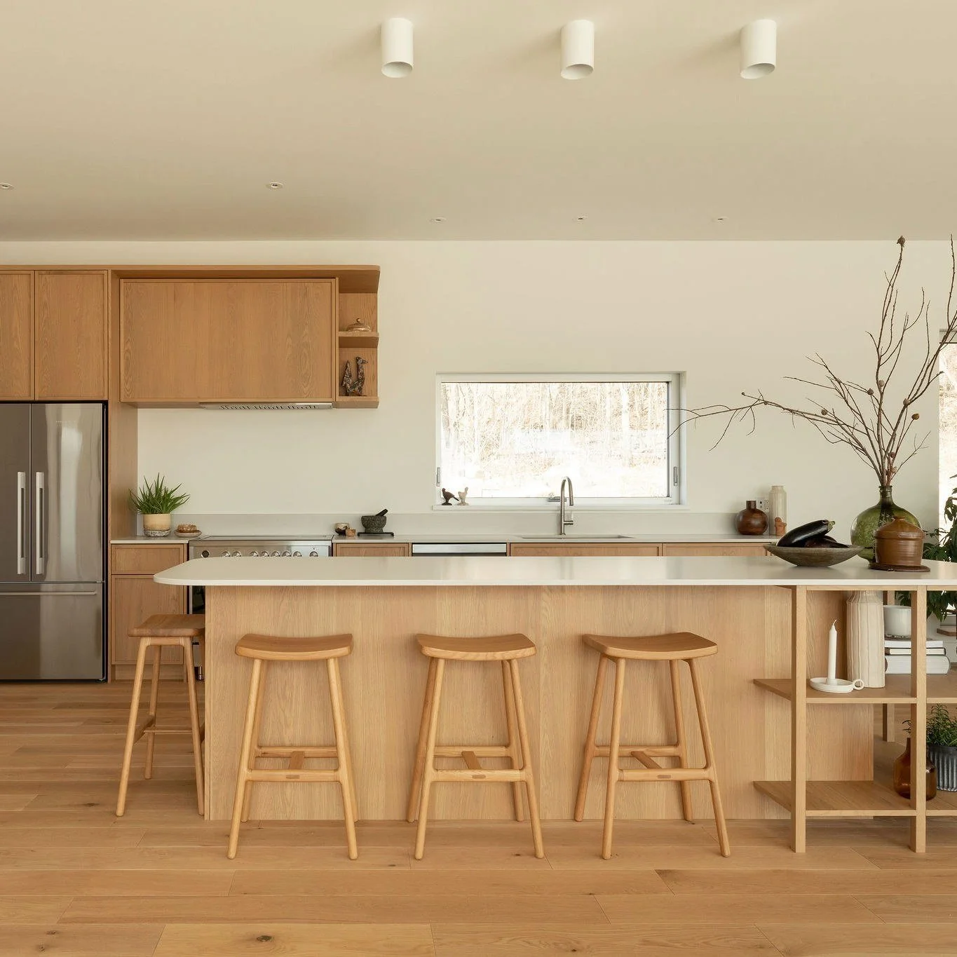 Chaque cuisine est unique, parce qu&rsquo;elle raconte l&rsquo;histoire et le mode de vie de ceux qui l&rsquo;habitent. V&eacute;ritable c&oelig;ur de la maison, elle m&eacute;rite qu&rsquo;on prenne le temps de r&eacute;fl&eacute;chir &agrave; nos b