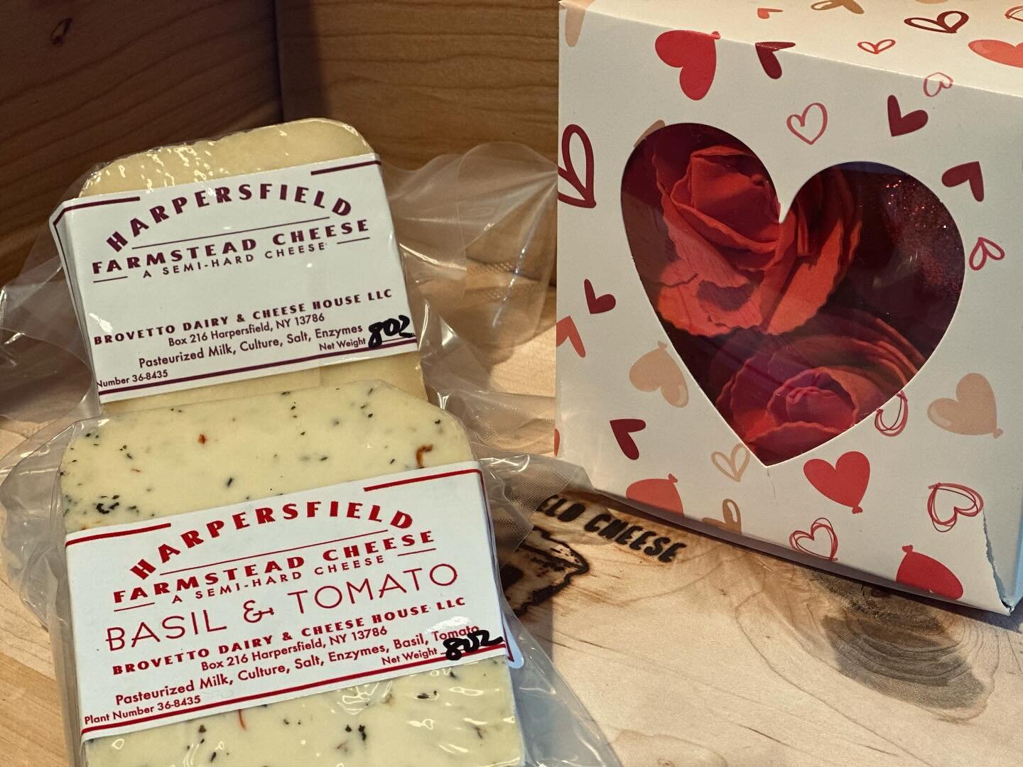 Happy February💖

Valentine&rsquo;s Day Boxes are live online. 

💖 1 pound of your choice of cheese
💖 1/2 pound of your choice of cheese &amp; @buckhillfarm maple mustard 
💖 1/2 pound of your choice of cheese &amp; @buckhillfarm maple roasted pean