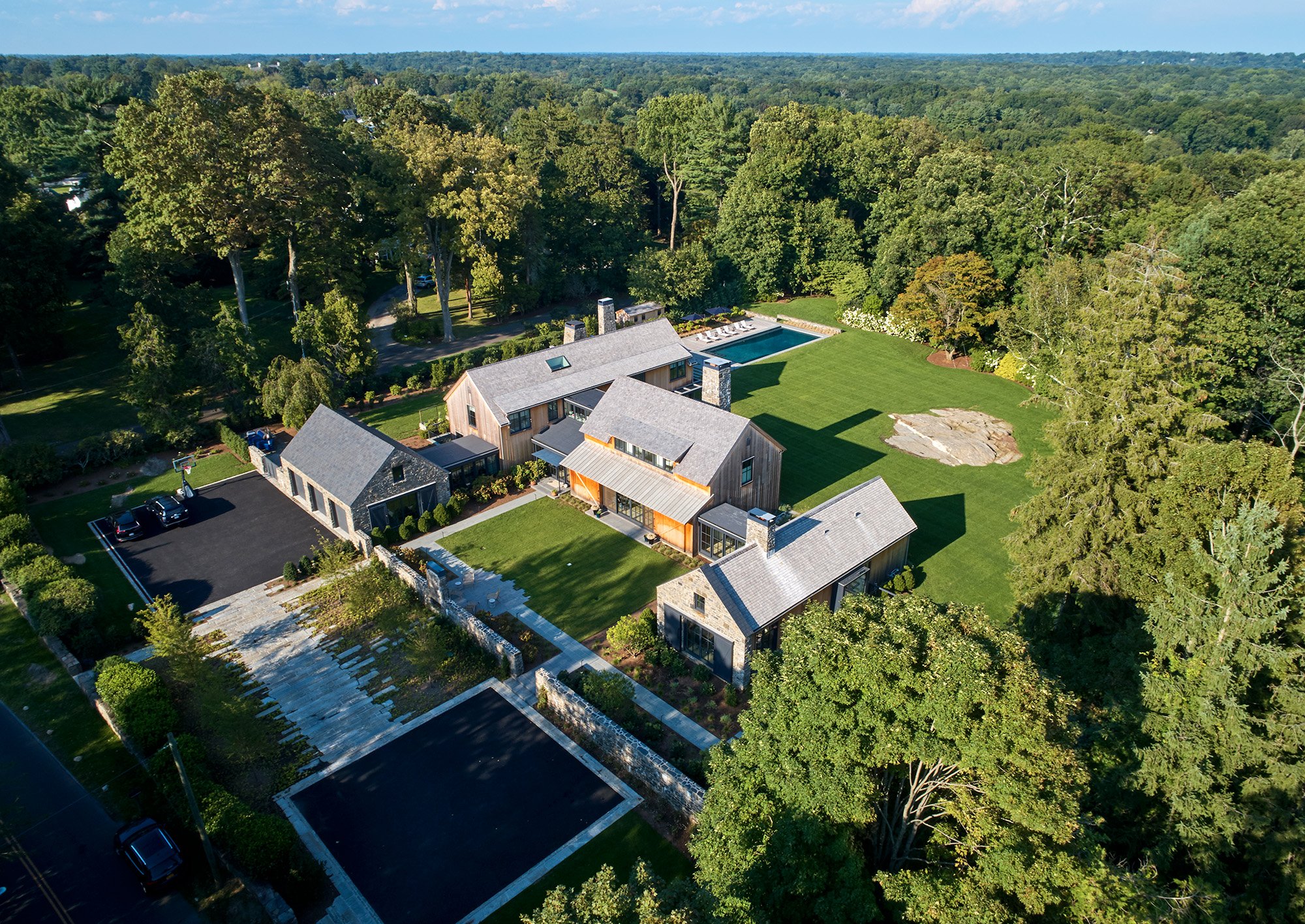 CumLaude-Hutker_275OldChurch_UAV_400.jpg