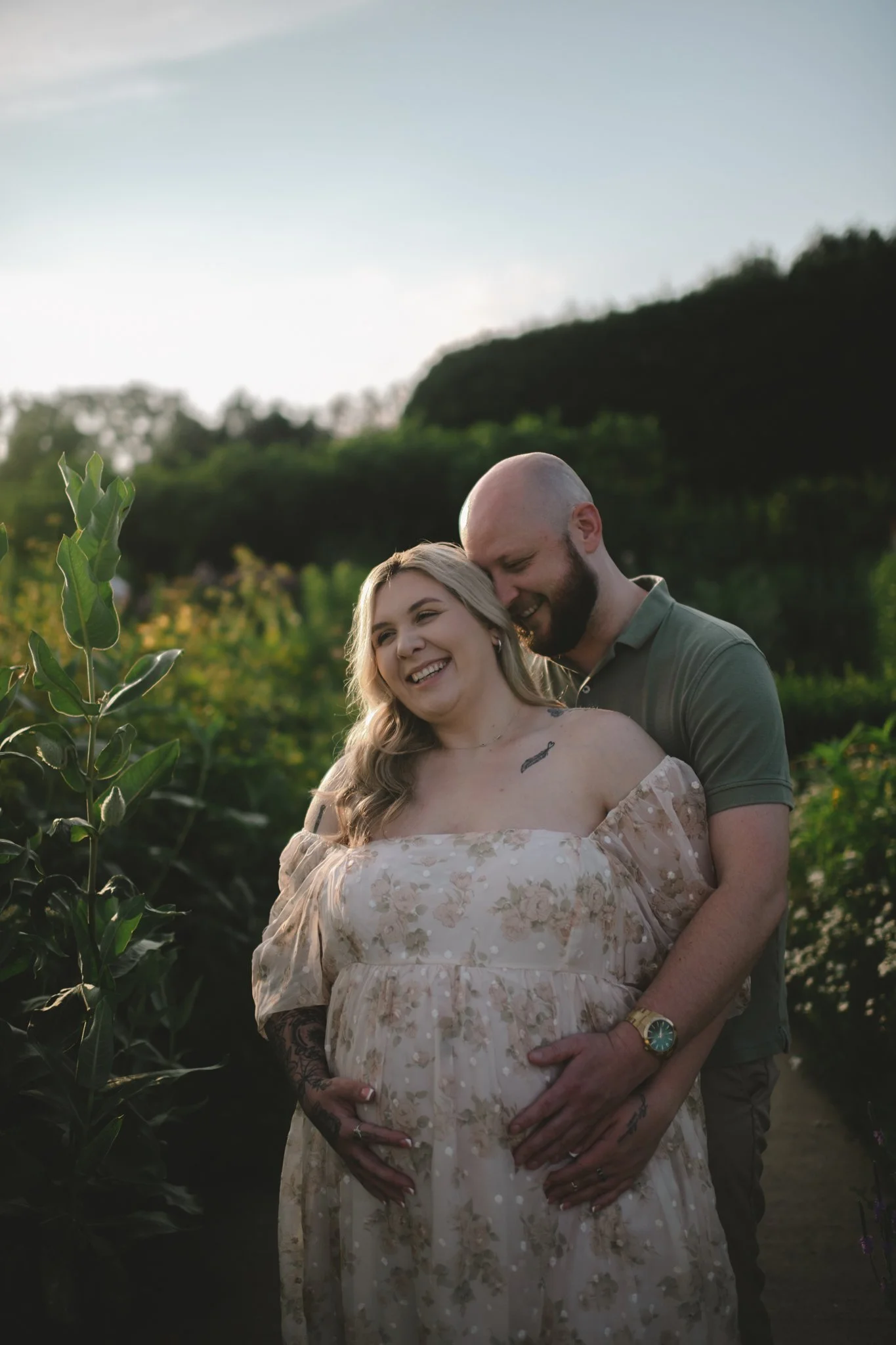 A&M July Maternity Sneaks-4.jpg