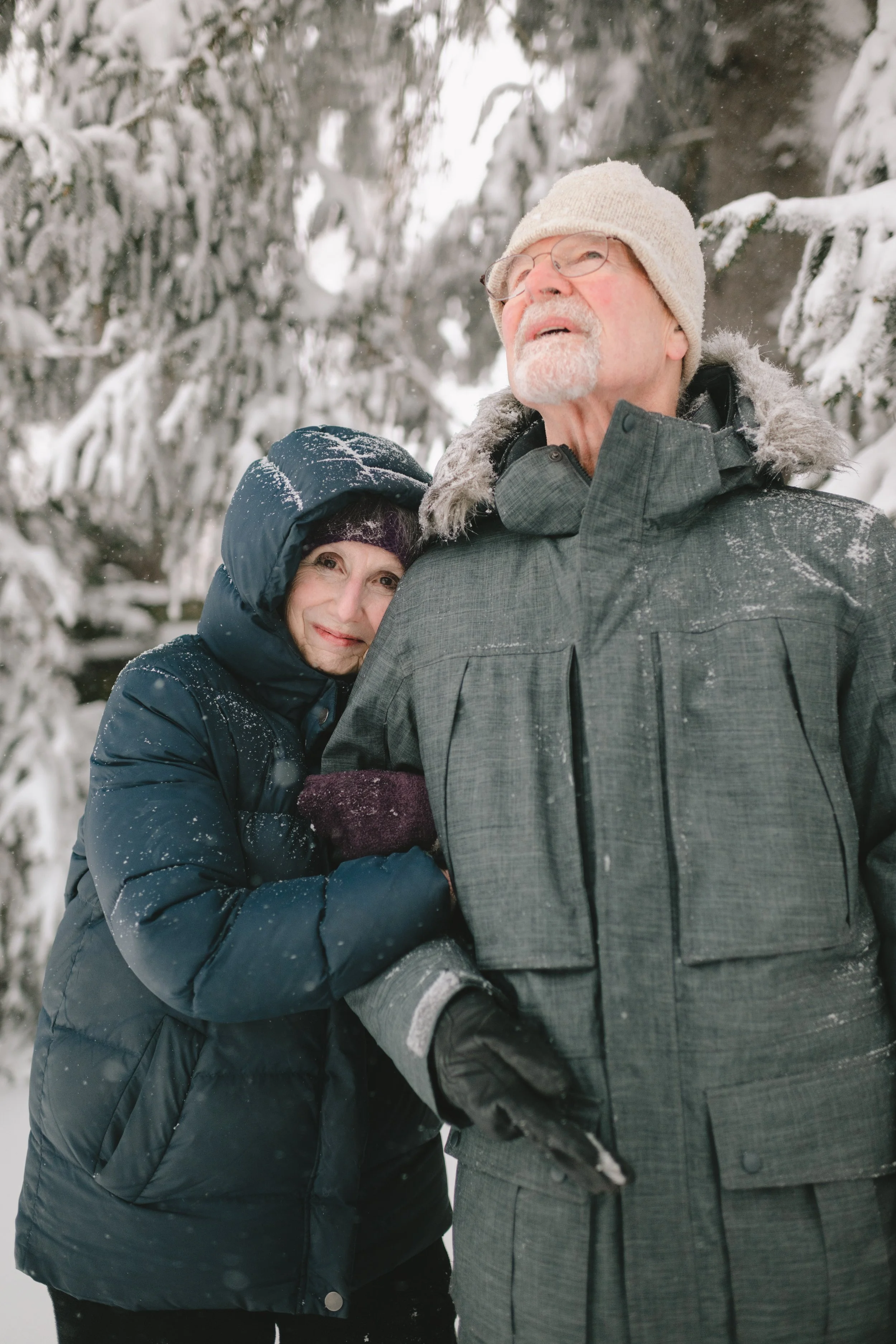 candid moments authentic connection backyard portrait session natural interaction lifestyle imagery family storytelling real life moments relaxed couple portraits parents portraits meaningful place photography New England lifestyle portraits