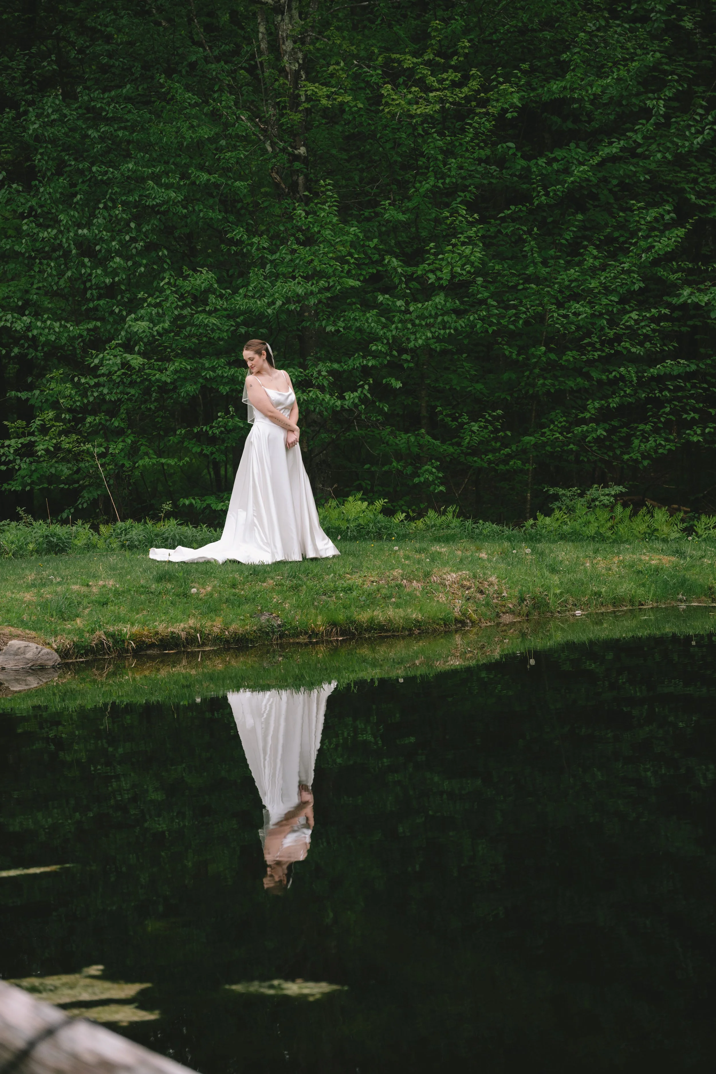 Vermont wedding photography Sleepy Hollow Inn Huntington queer affirming photographer inclusive couples New England wedding photographer
