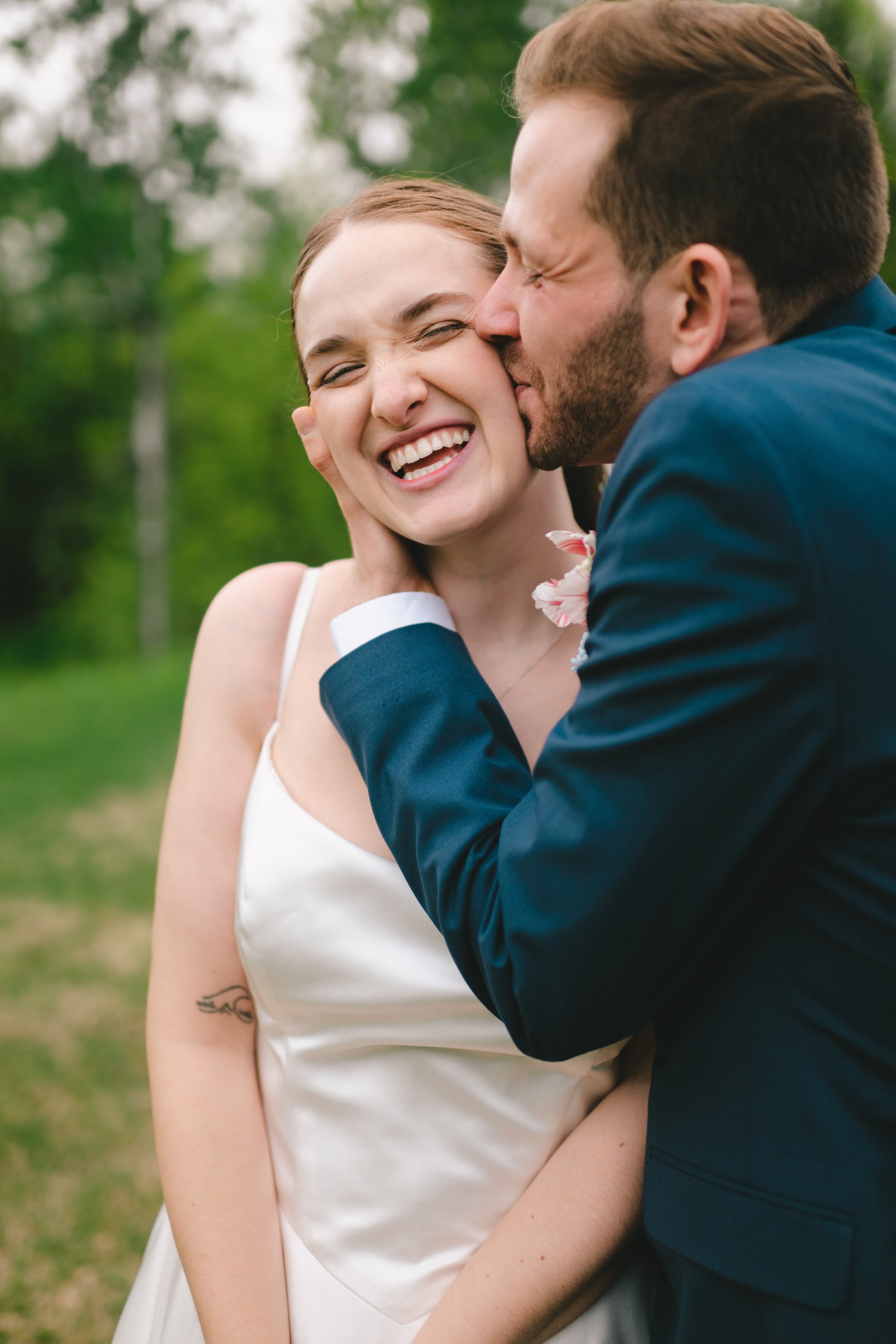 sleepy hollow inn richmond huntington vt vermont wedding venue photographer queer wedding vendor queer lgbtqia lgbtq wedding photographer non traditional elopement vermont stowe vermont killington vermont bennington rutland brattleboro burlington