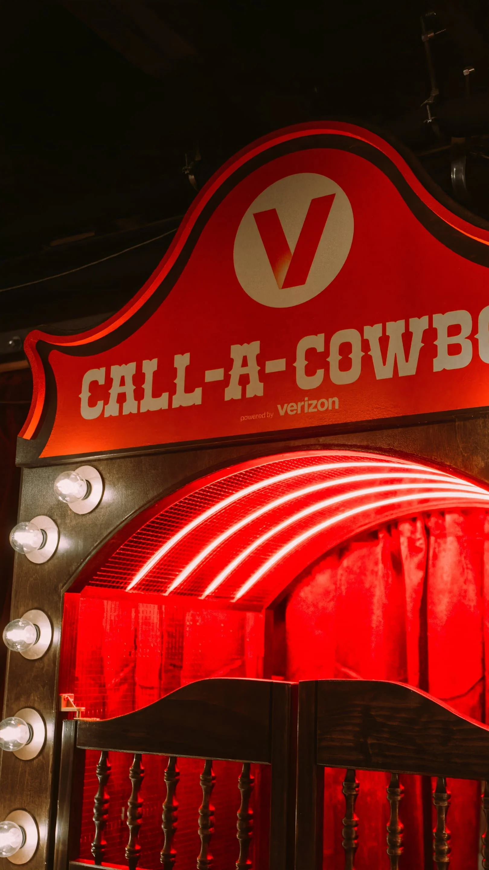 Verizon: 'Call-A-Cowboy'