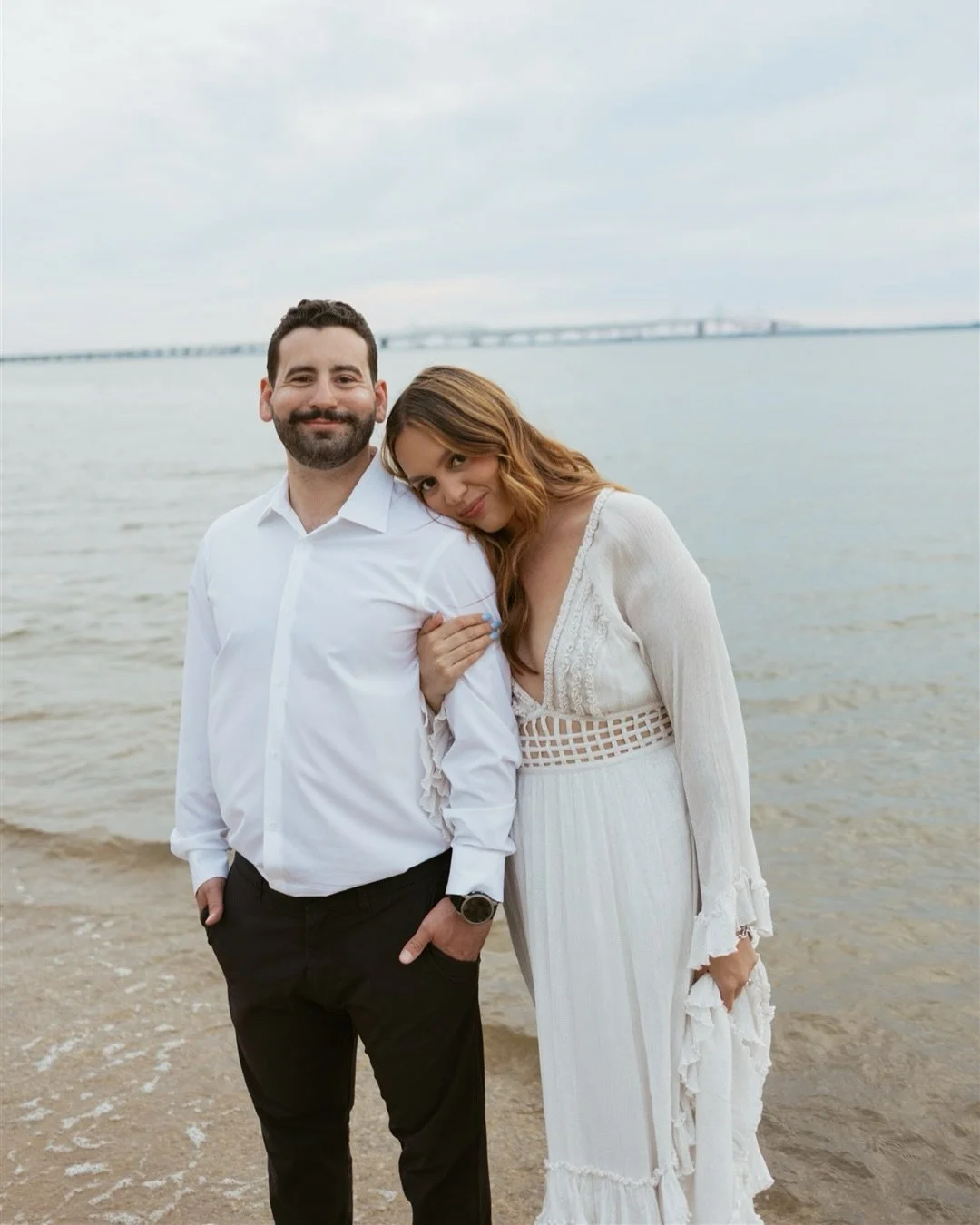 Beach engagement sessions are almost back 🤭
running barefoot, chasing waves, and capturing the kind of love that feels effortless and a little wild. So excited to come back to the East Coast this wedding season 💙

#documentaryweddingphotographer #b